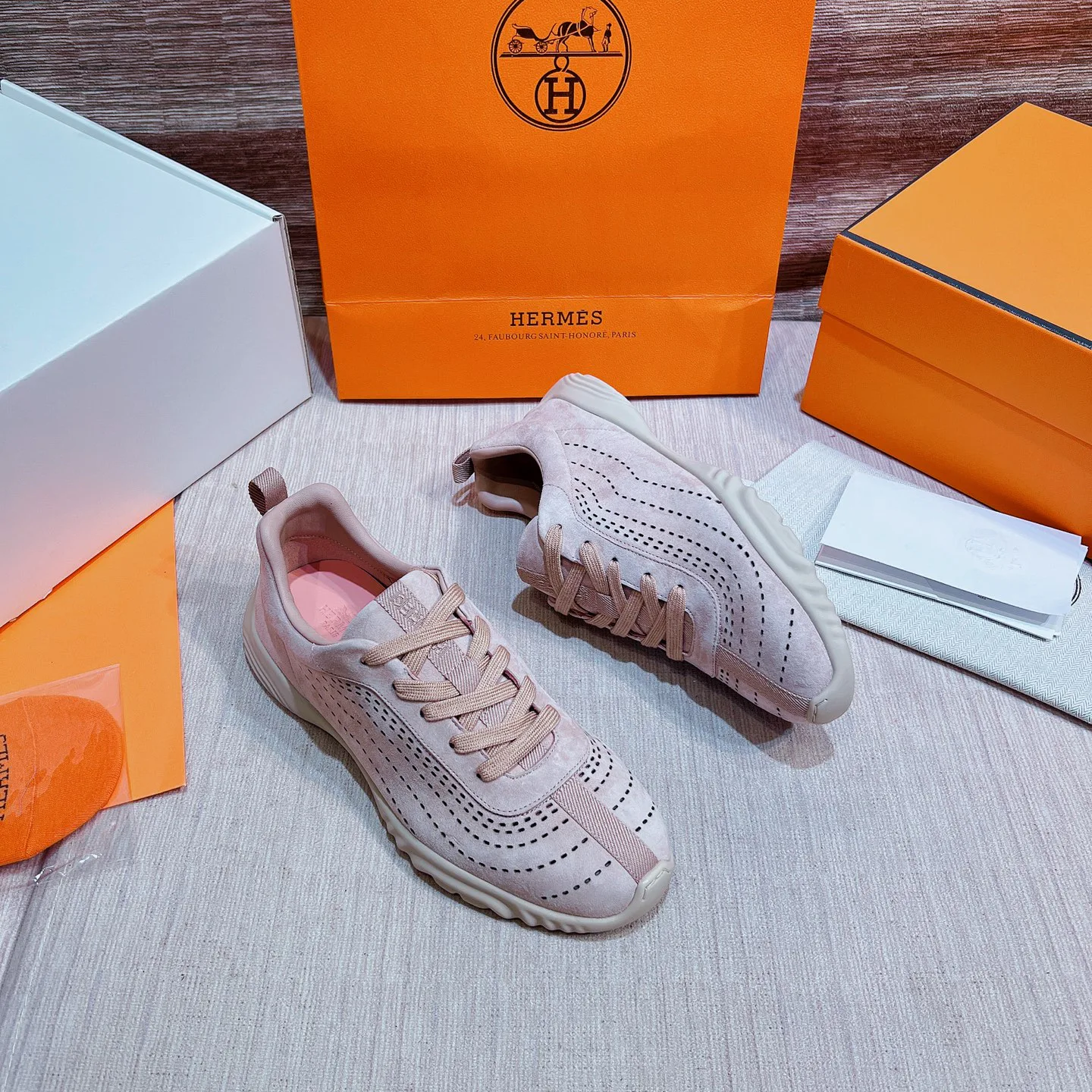Men's Sneakers HERMES 17749564