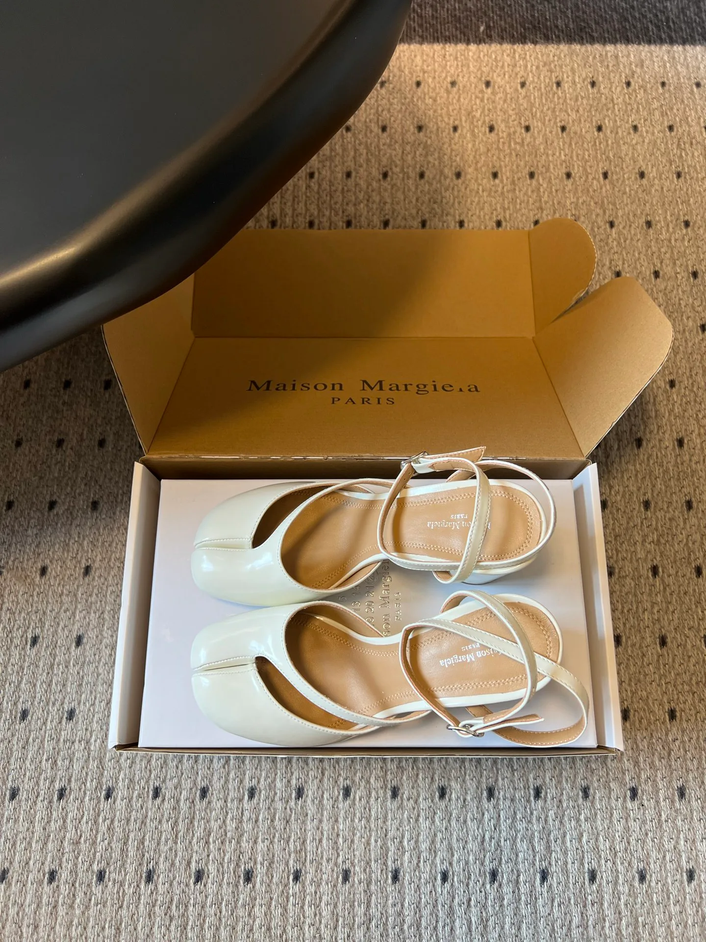Women's Open-Toe Sandals MAISON MARGIELA 17696303