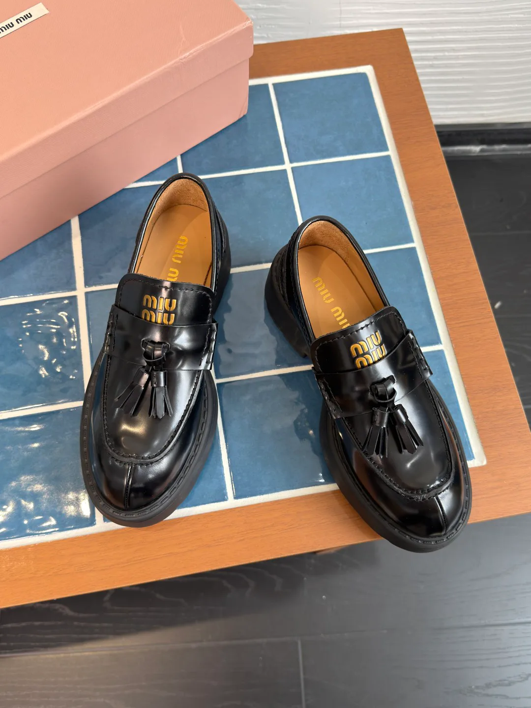 Women's Loafers And Moccasins MIU MIU 18125459