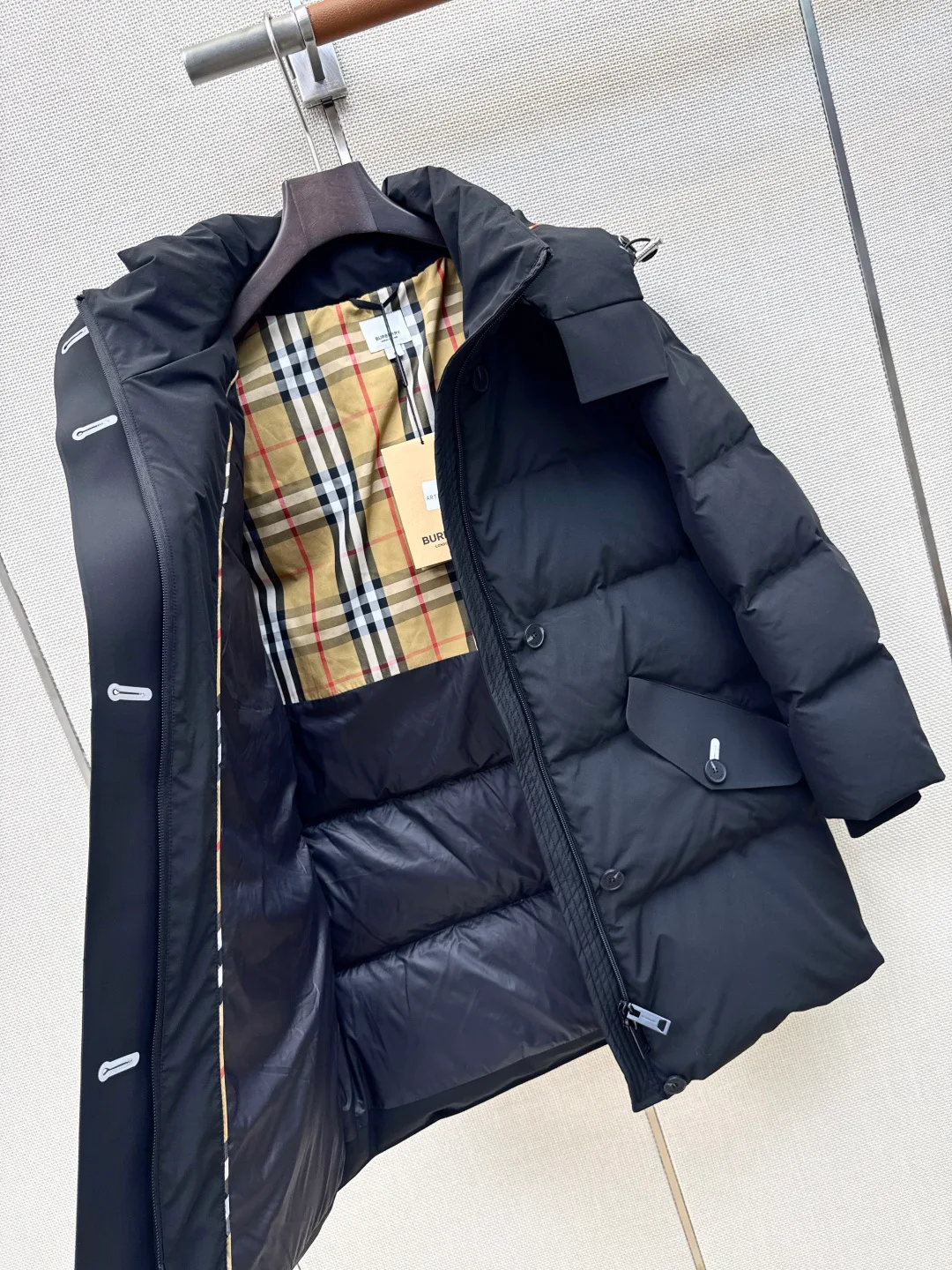 Women's Jackets And Down Jackets BURBERRY 18245896