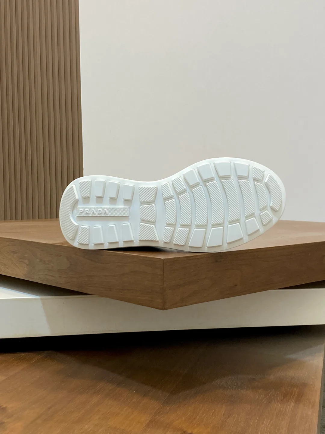 Men's Sneakers PRADA 17809332