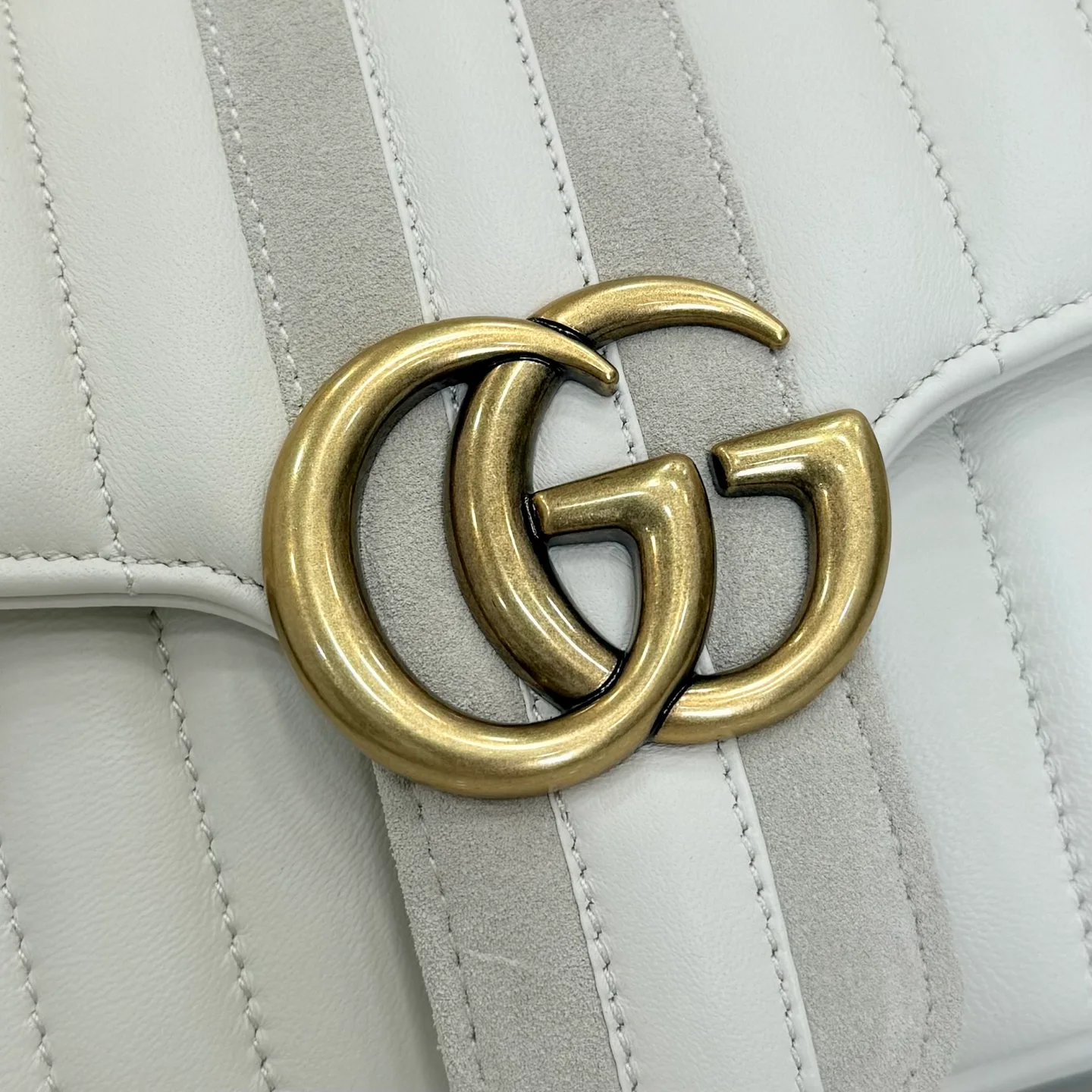 Women's Classic Handbags GUCCI 17947723