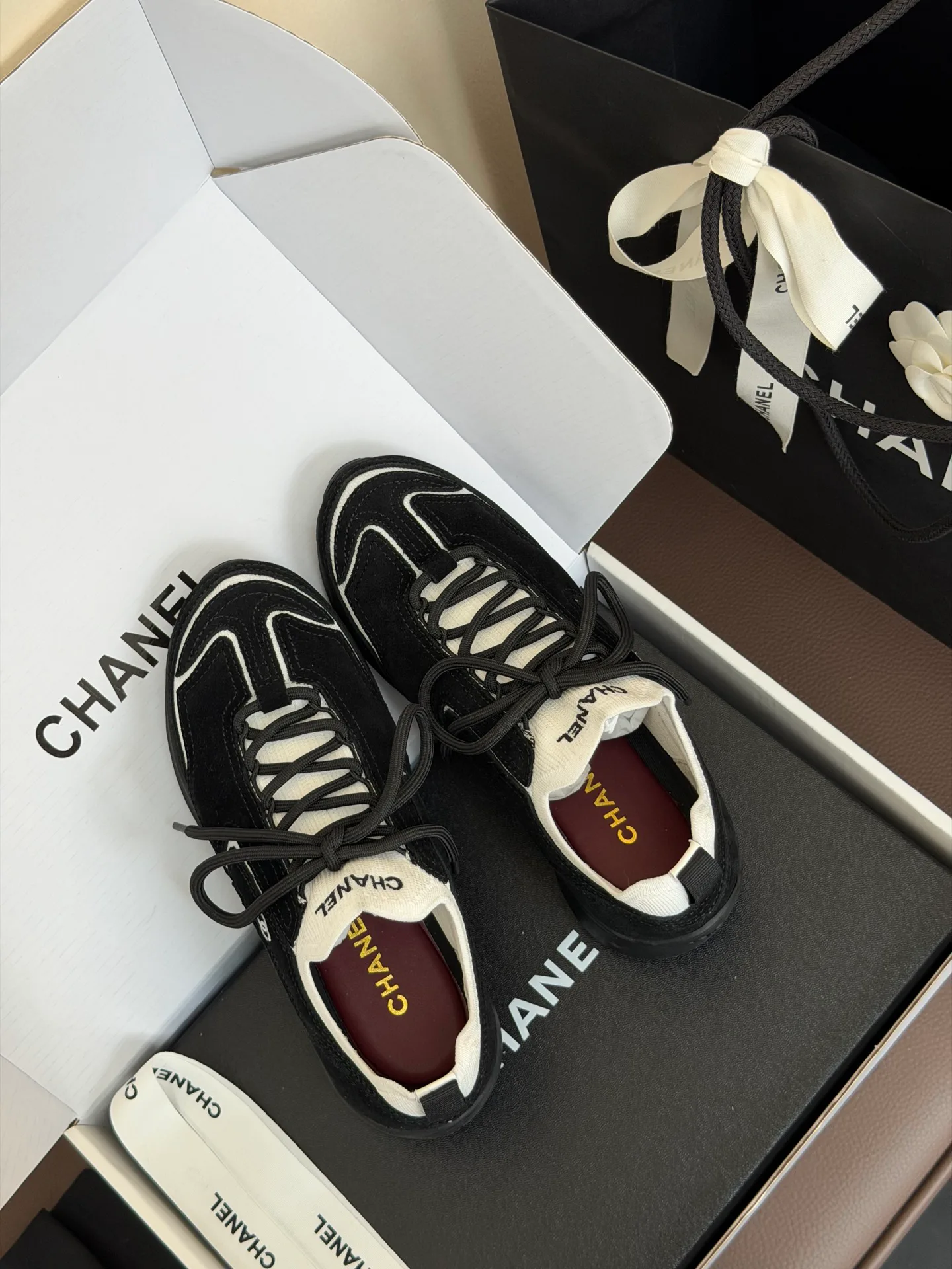 Women's Sneakers CHANEL 18073587