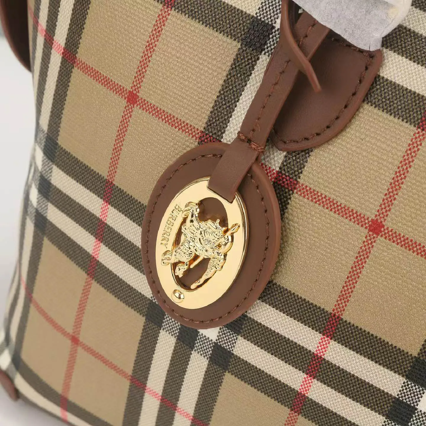 Women's Classic Handbags BURBERRY 17948674