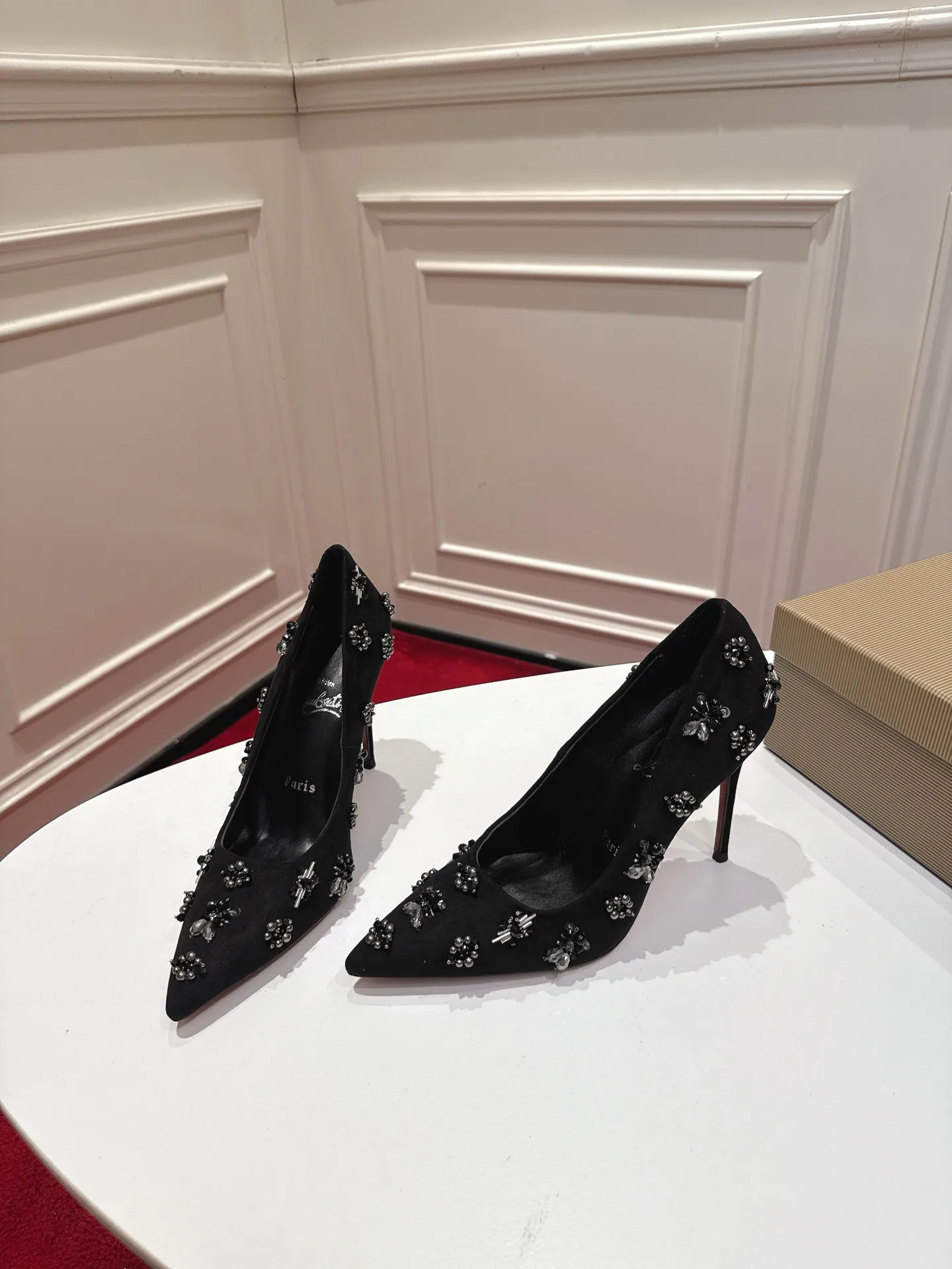 Women's Heels CHRISTIAN LOUBOUTIN 17057834