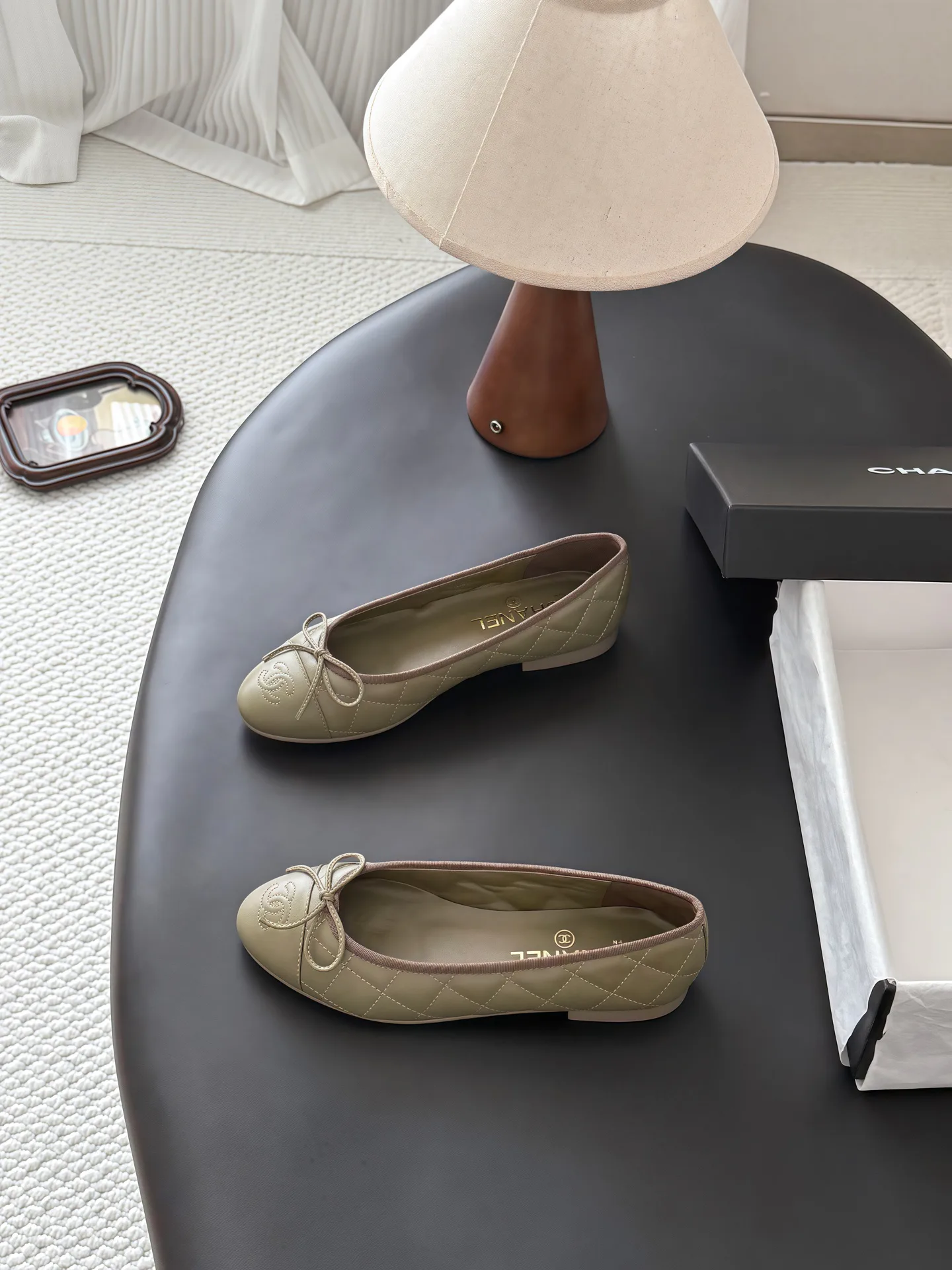 Women's Ballet Flats CHANEL 18053793