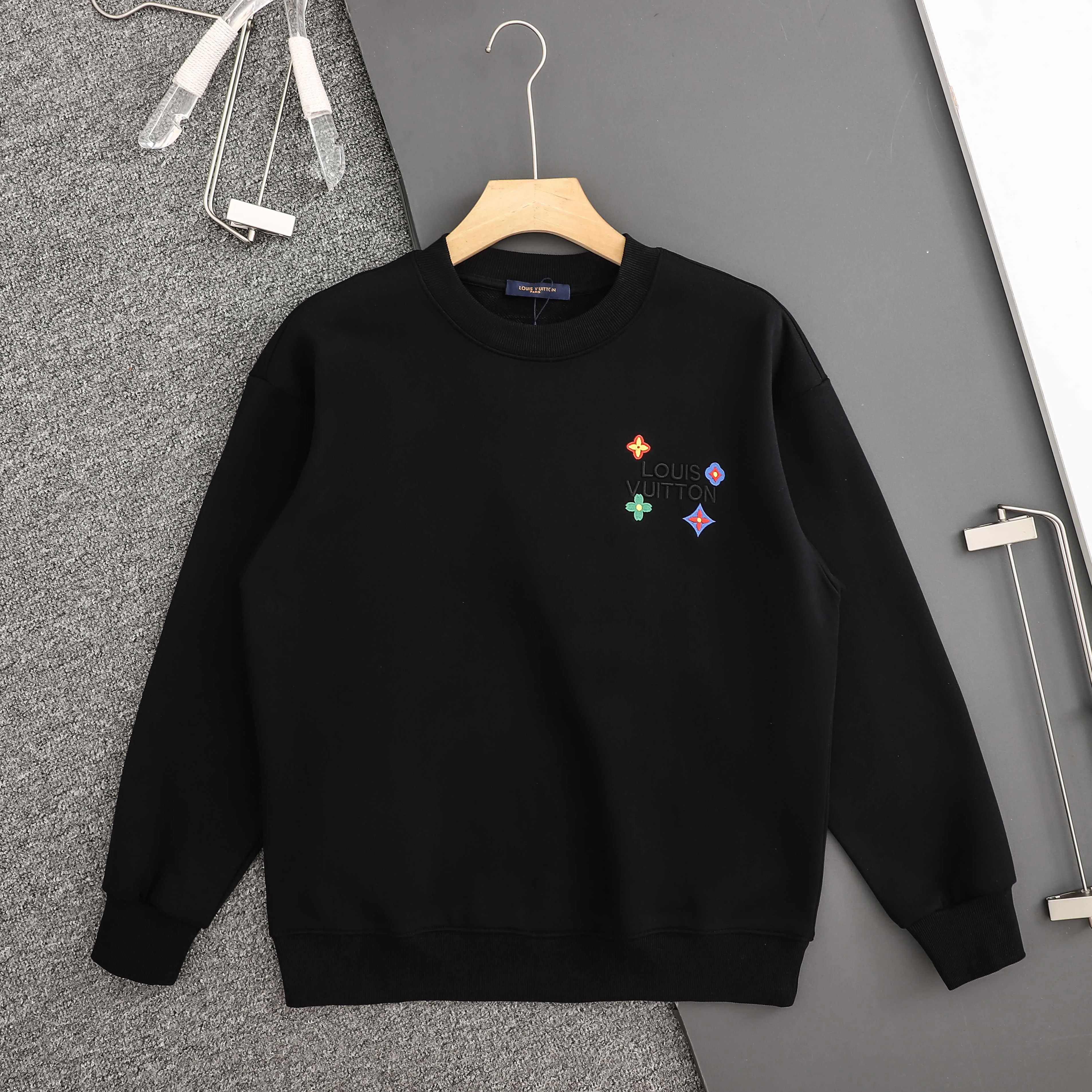 Men's Sweatshirts And Hoodies LOUIS VUITTON 18069548