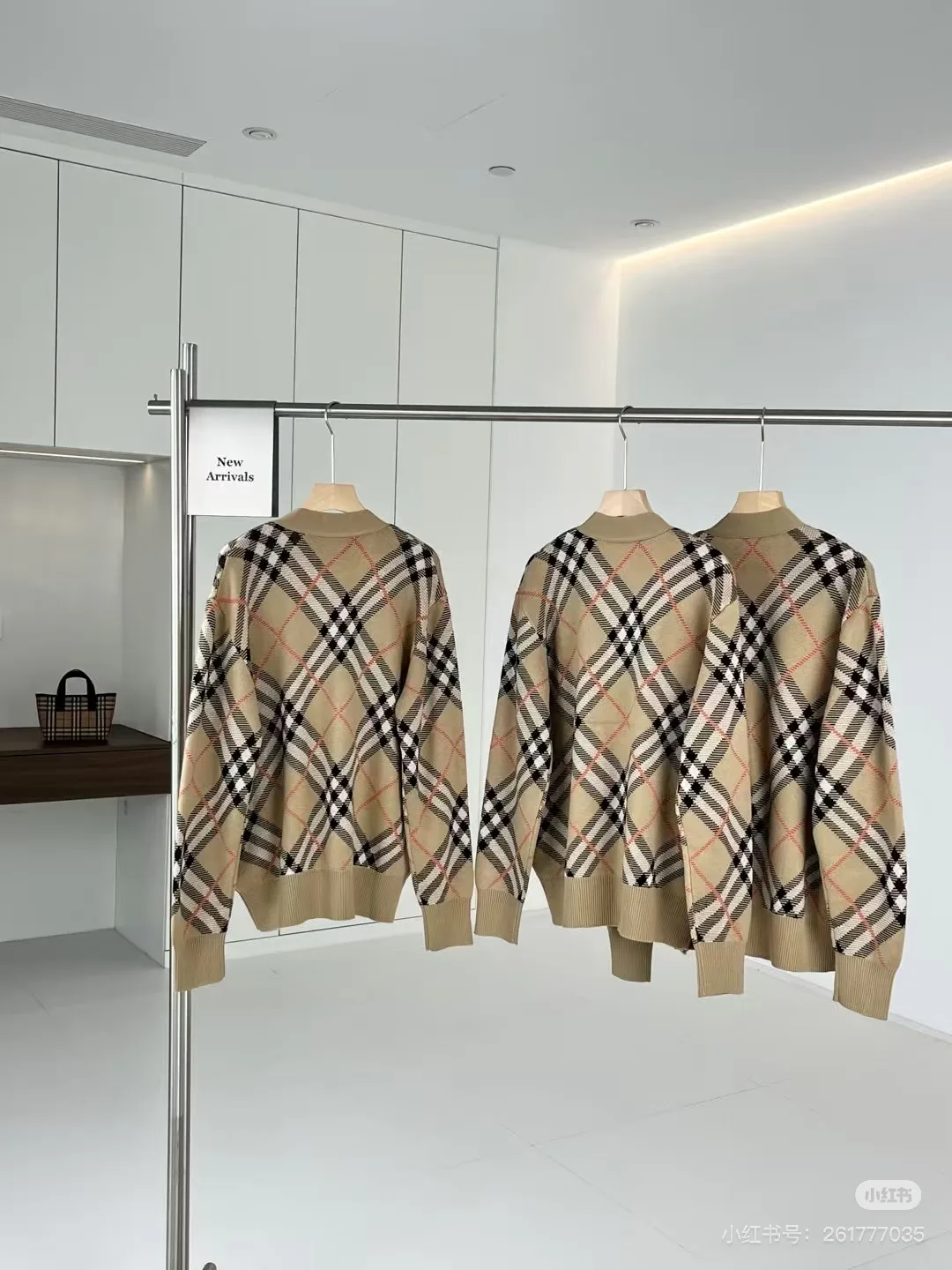Women's Jumpers And Sweaters BURBERRY 18456087