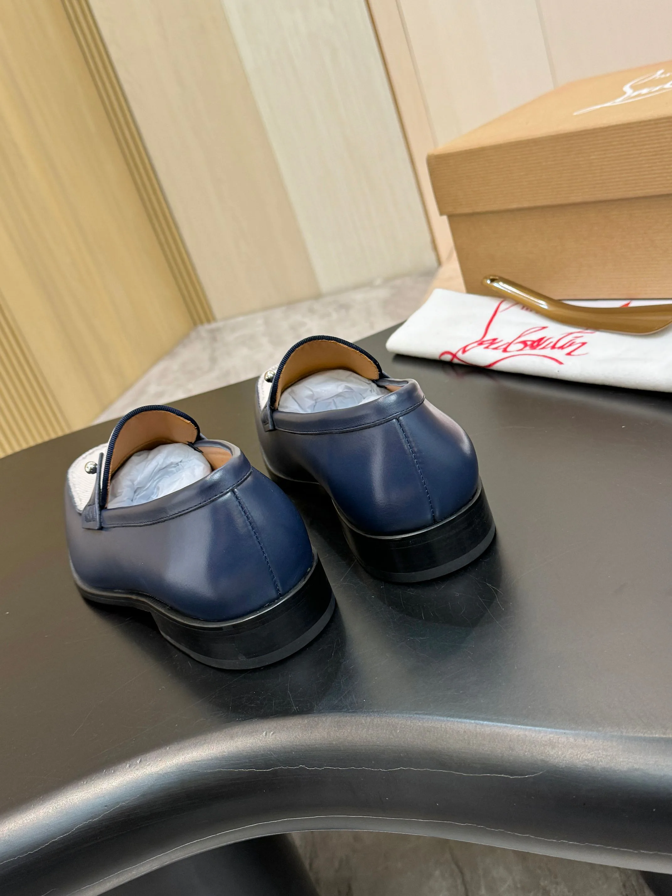 Men's Loafers And Dress Shoes CHRISTIAN LOUBOUTIN 18117275