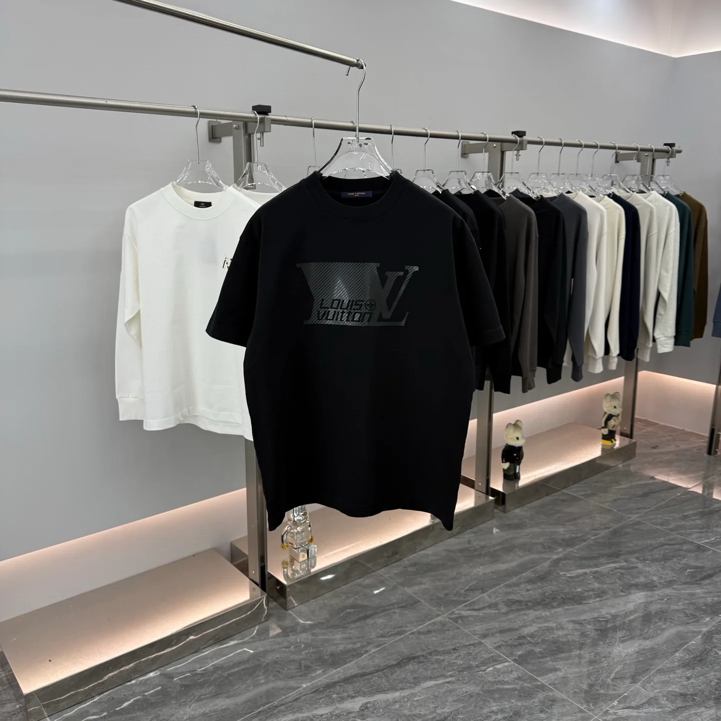 Men's T-Shirts LOUIS VUITTON 17974714