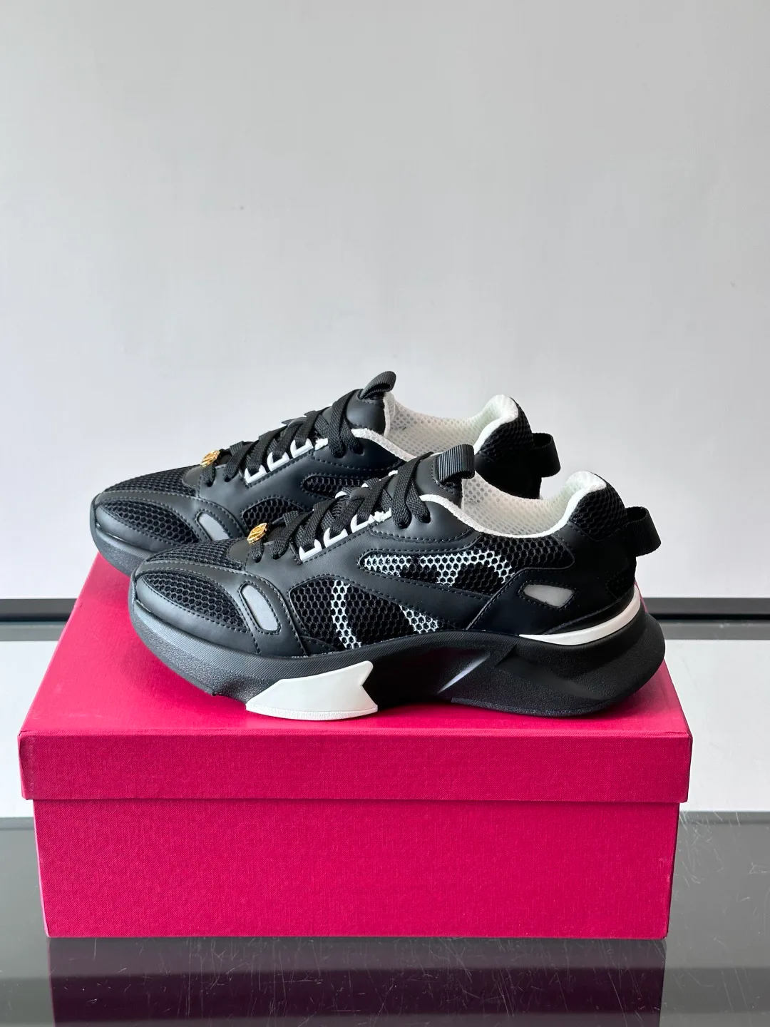 Men's Sneakers VALENTINO 17224118