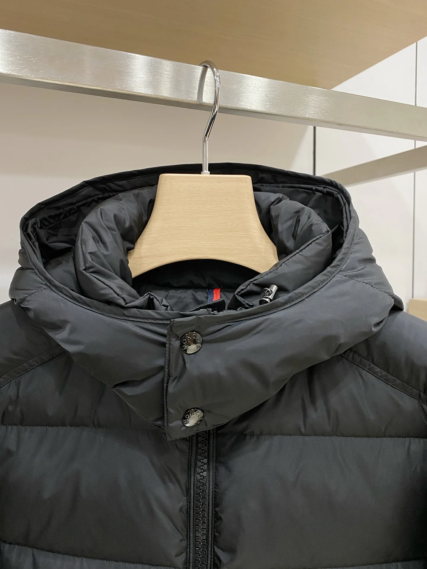 Куртки И Пуховики Мужские Moncler 18596323