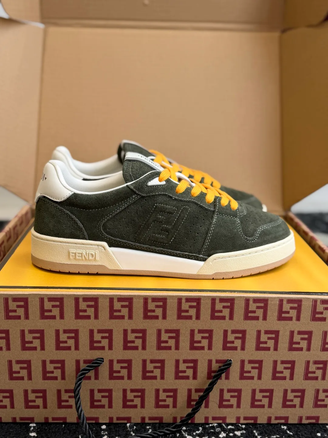 Women's Sneakers FENDI 18309249