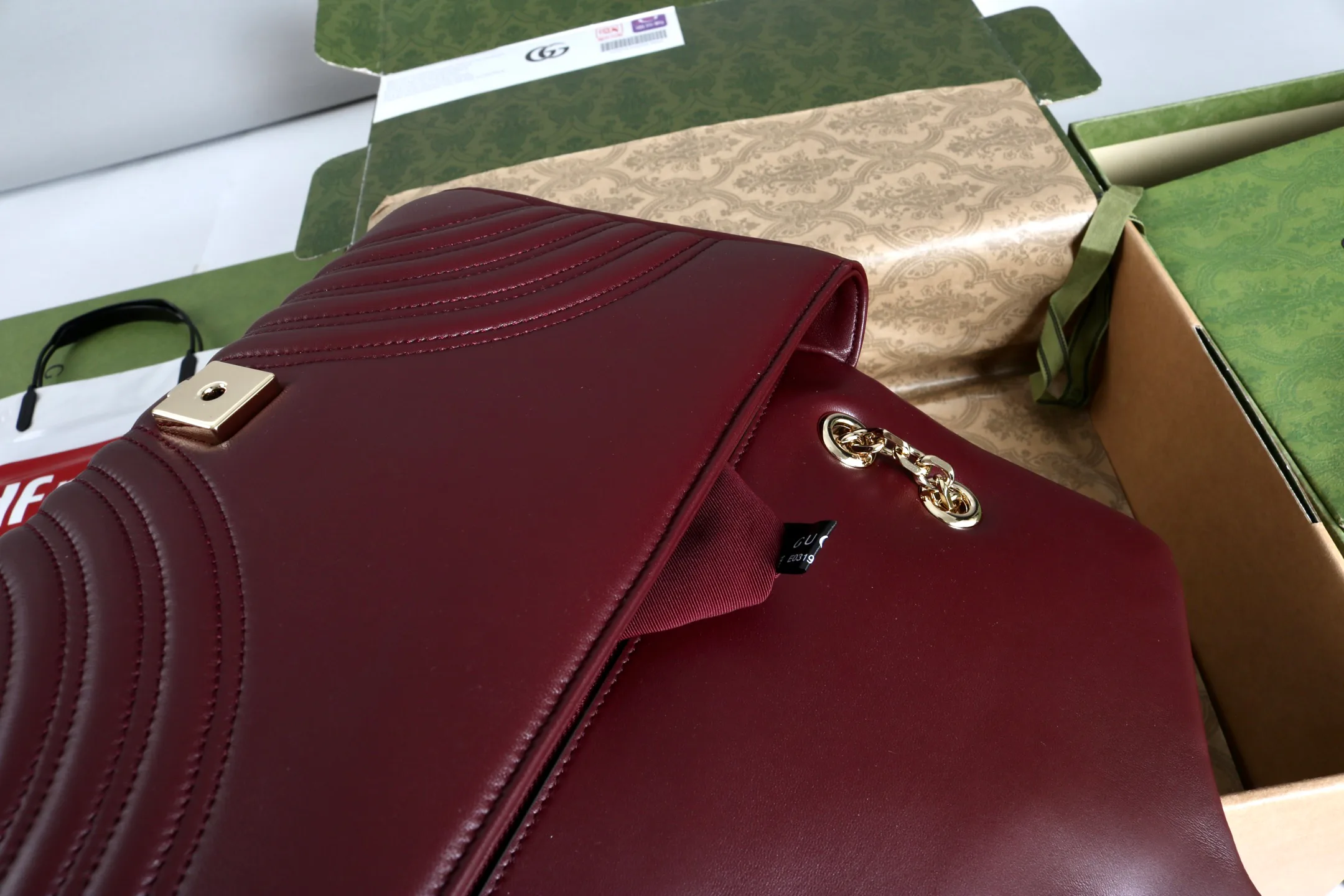 Women's Classic Handbags GUCCI 18223238