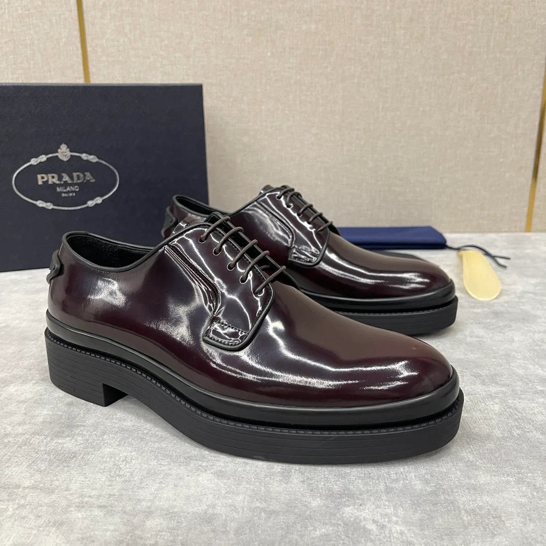 Men's Loafers And Dress Shoes PRADA 18397550
