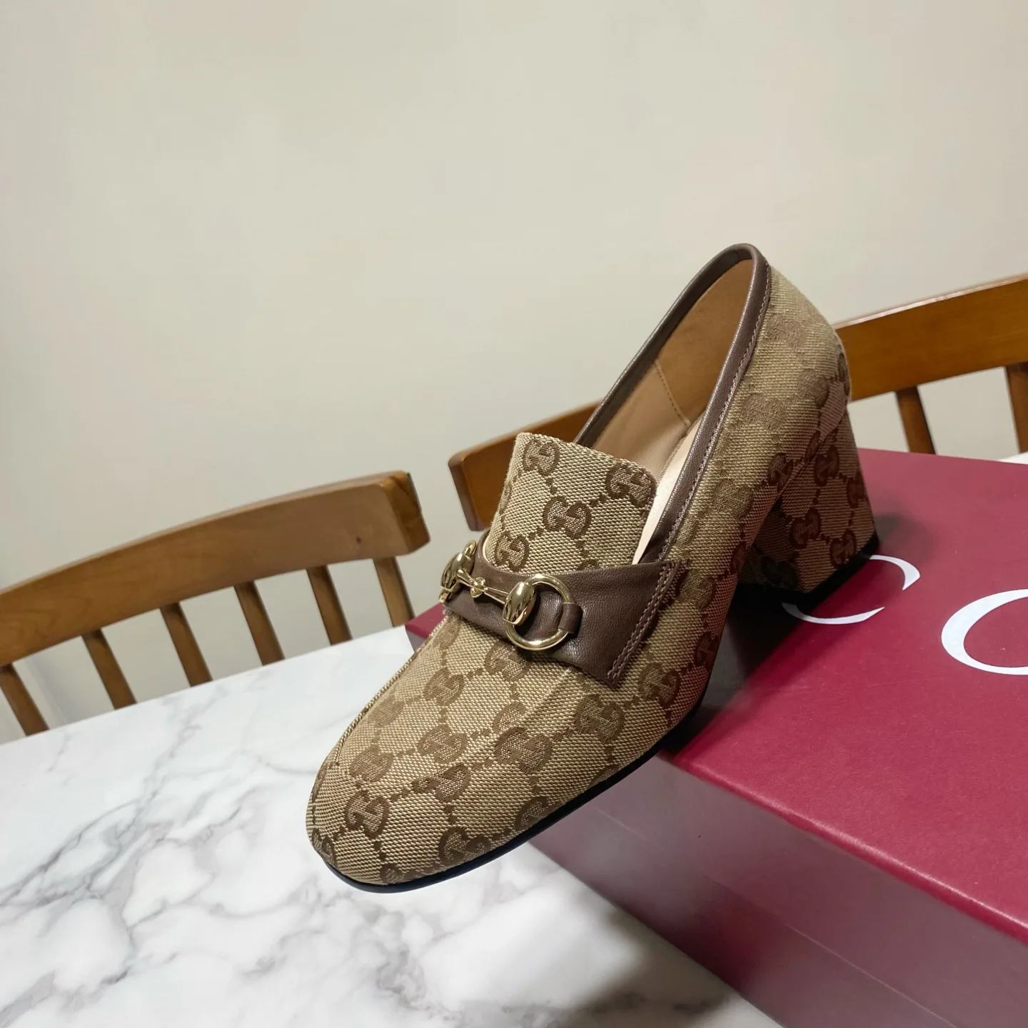 Women's Loafers And Moccasins GUCCI 17570585