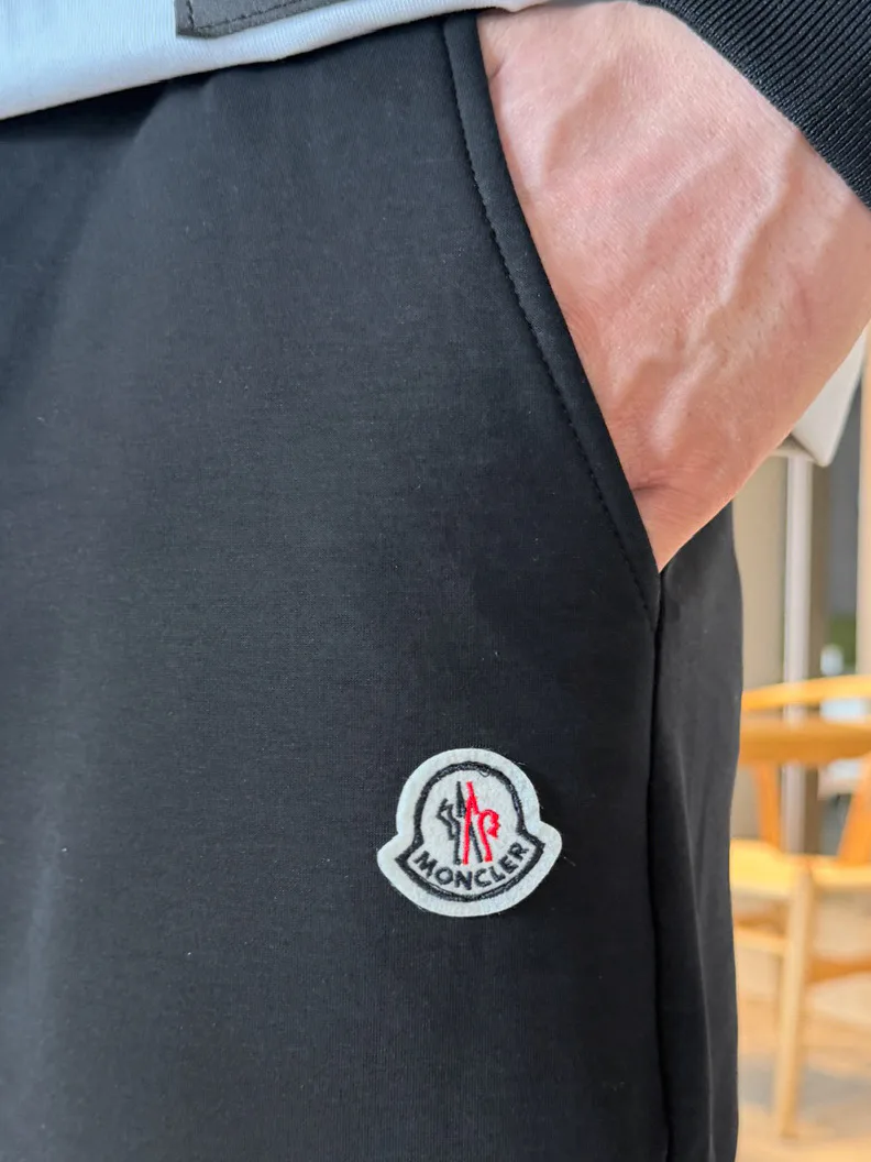 Men's Trousers MONCLER 18345759