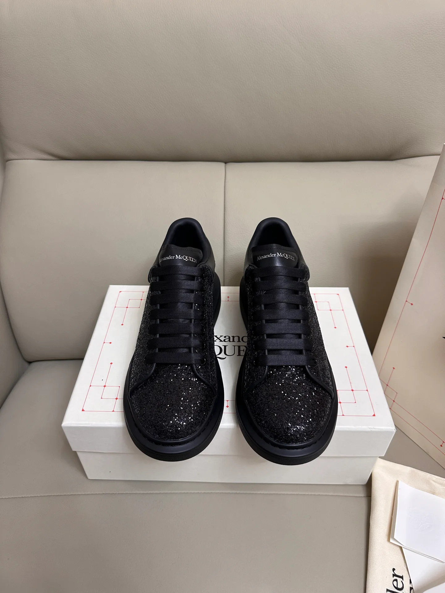 Кроссовки Женские Alexander Mcqueen 18616721