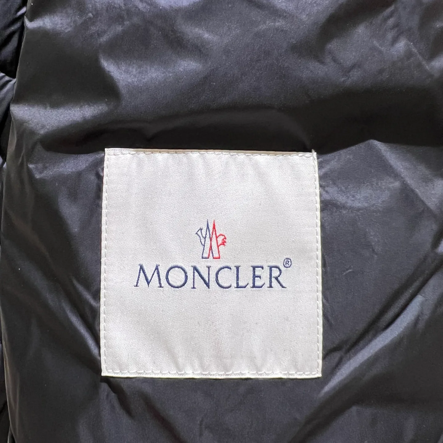 Women's Jackets And Down Jackets MONCLER 18180089