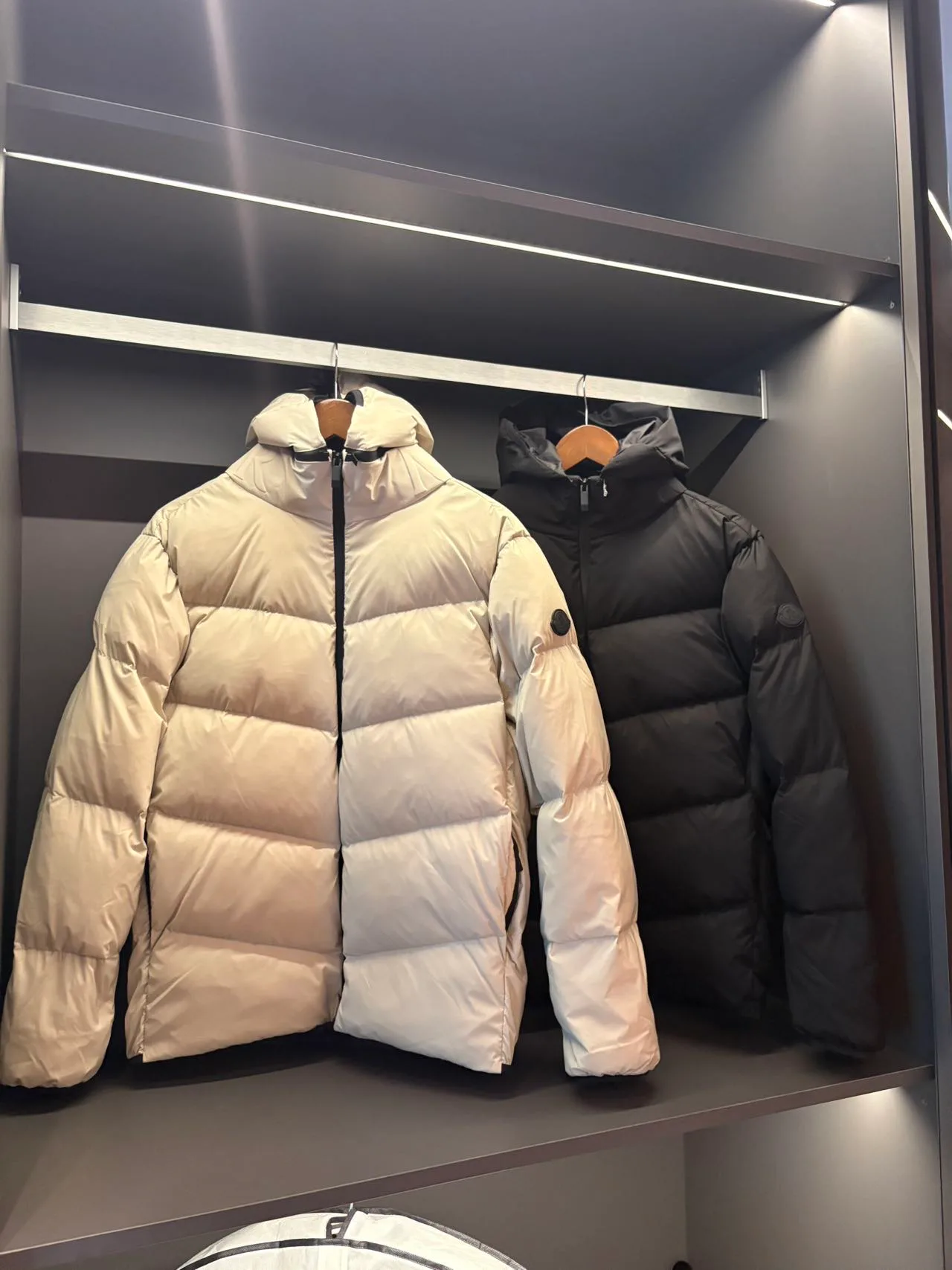 Men's Jackets And Down Jackets MONCLER 18111049