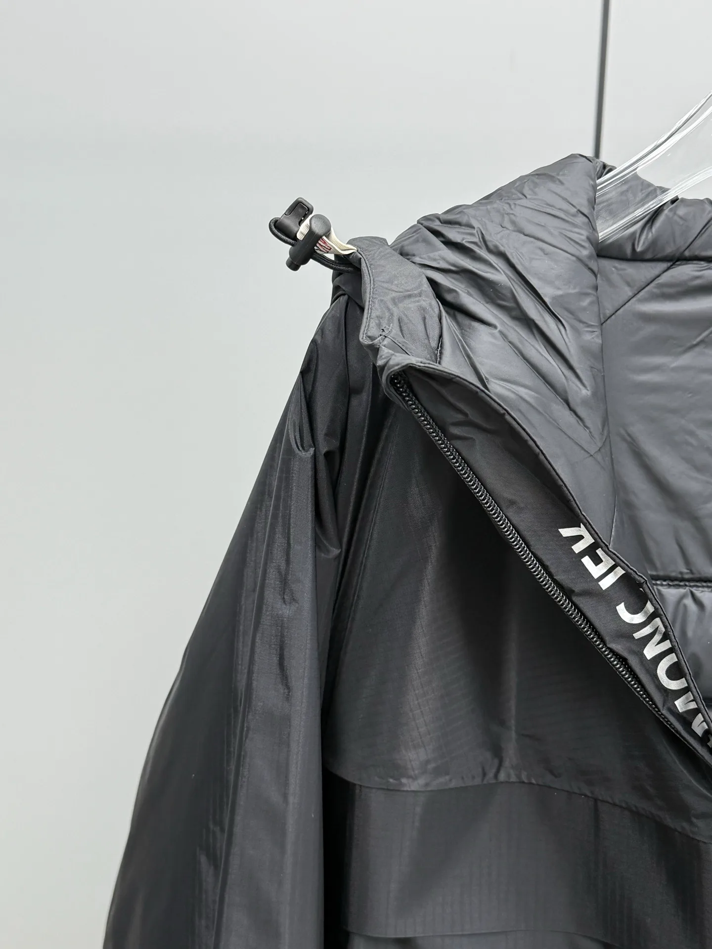 Men's Jackets And Down Jackets MONCLER 18029486