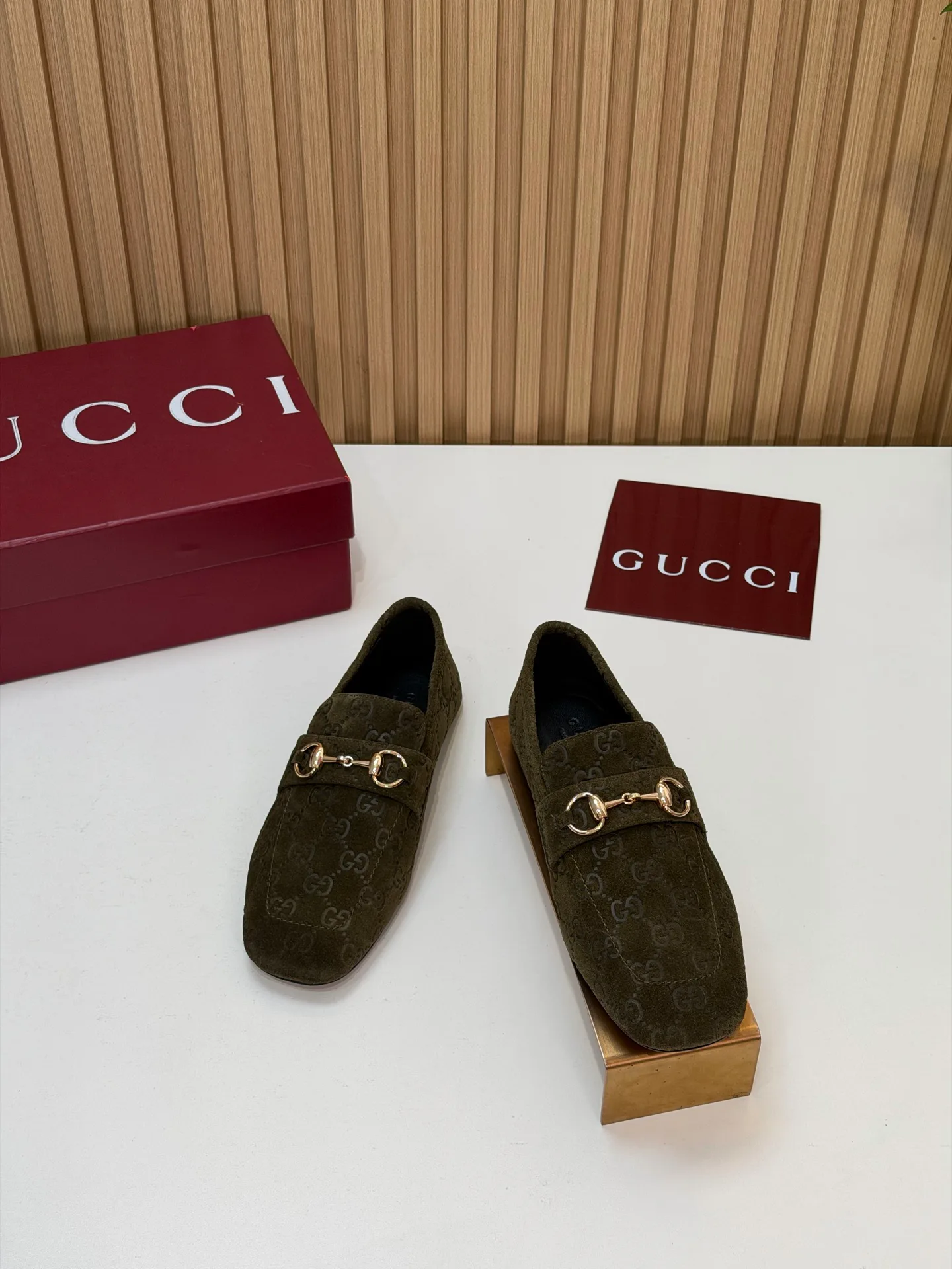Women's Loafers And Moccasins GUCCI 18083809