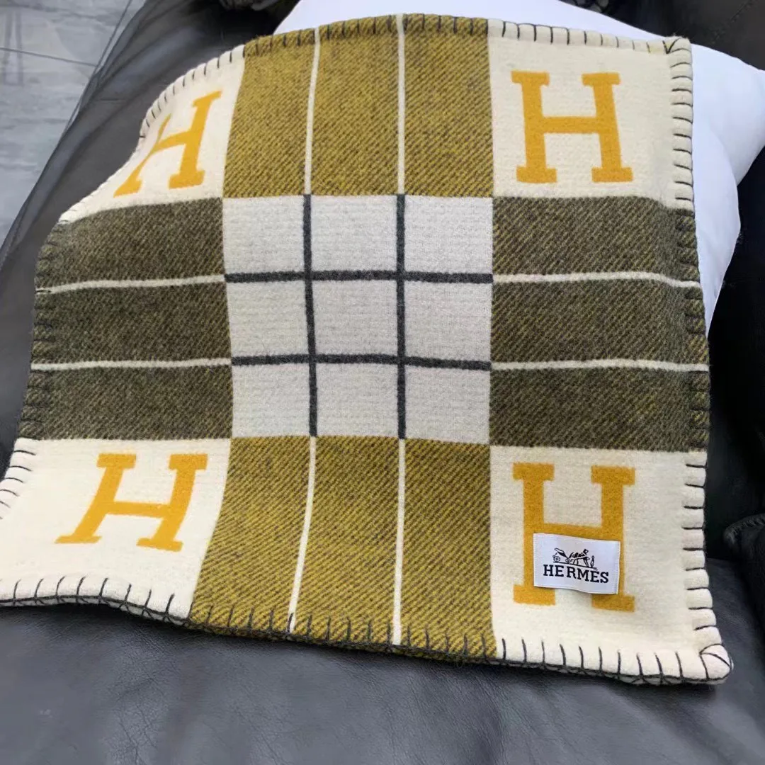Textiles HERMES 18222641