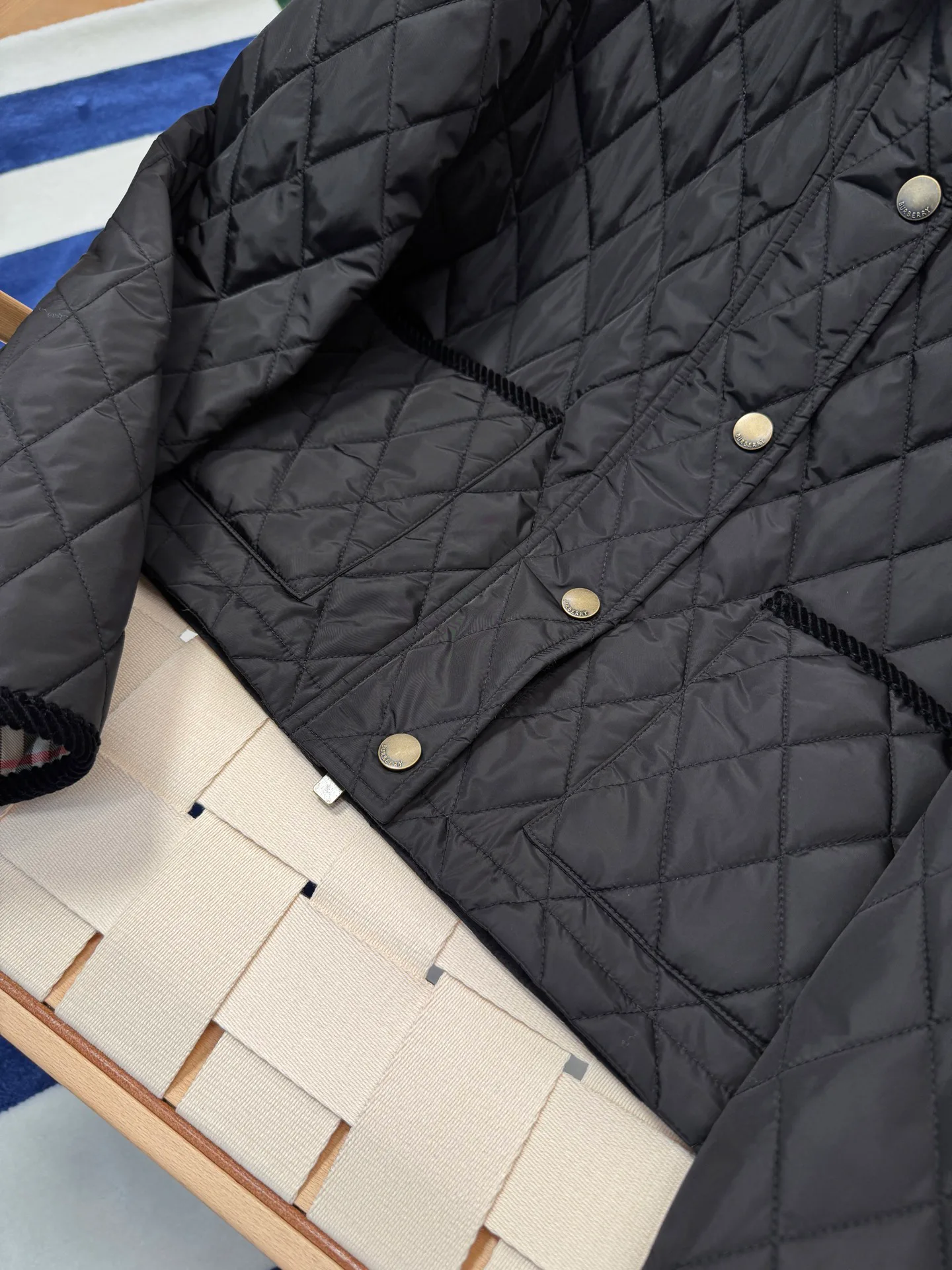 Women's Jackets And Down Jackets BURBERRY 18171387