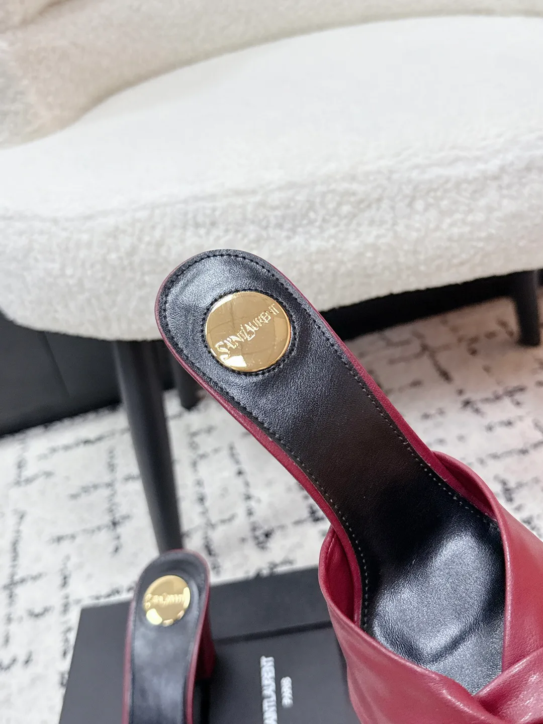 Women's Mules And Clogs SAINT LAURENT 17946660