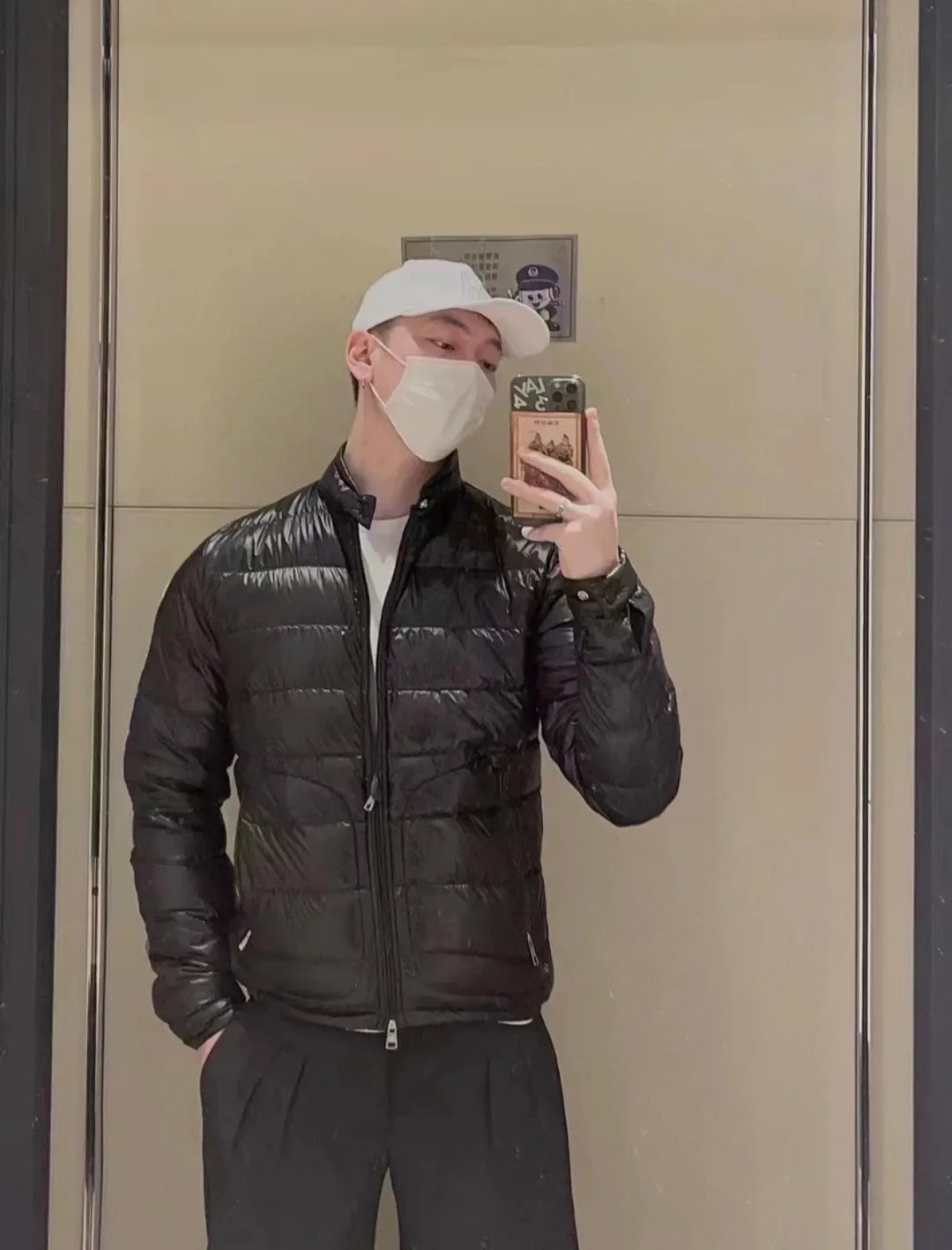 Куртки И Пуховики Мужские Moncler 18683749