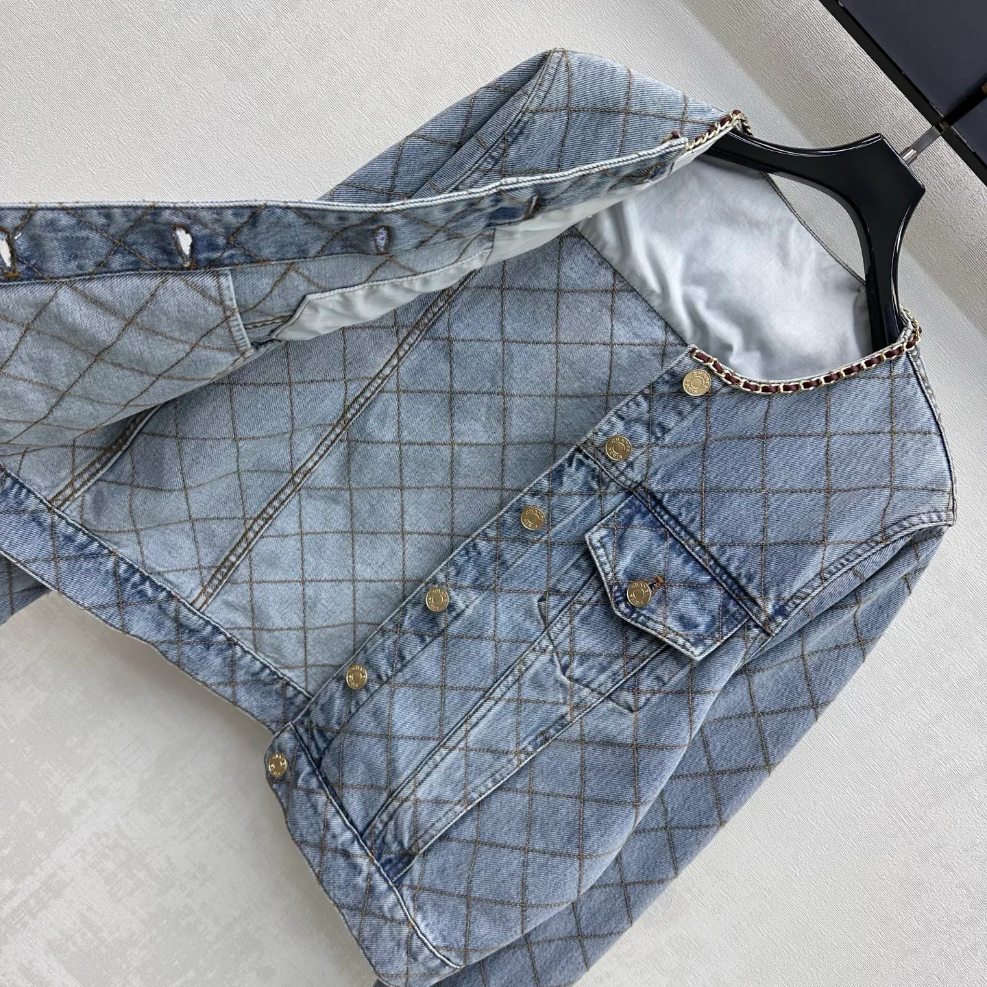 Women's Jackets And Down Jackets CHANEL 17612748
