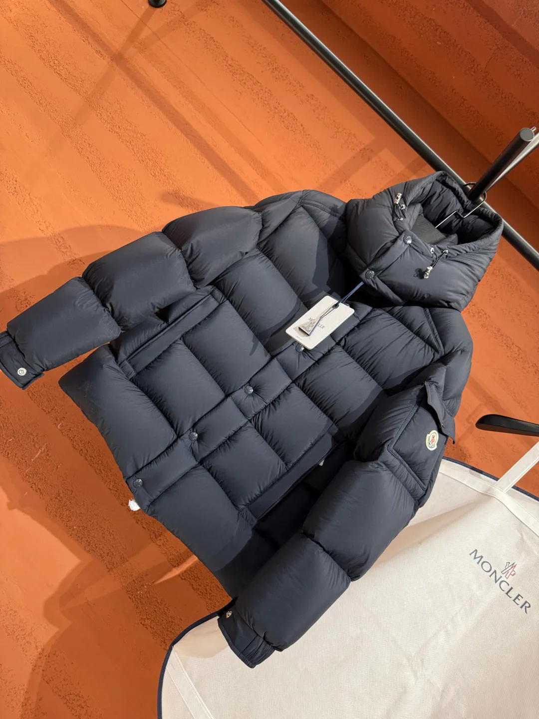 Men's Jackets And Down Jackets MONCLER 18285177