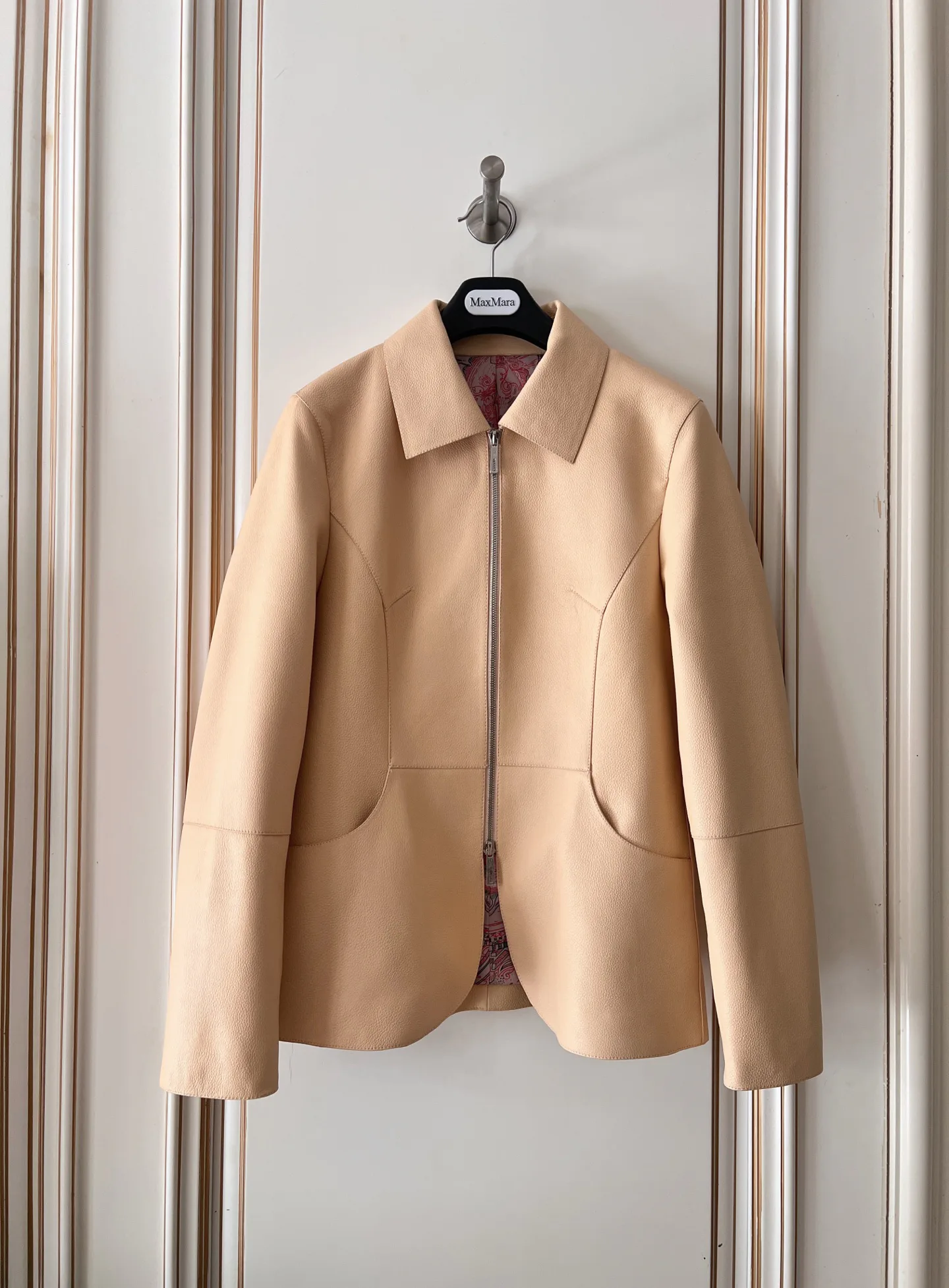 Women's Leather Jackets And Sheepskin Coats HERMES 18090819