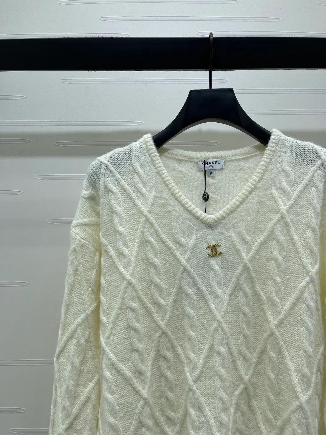 Women's Jumpers And Sweaters CHANEL 18038035