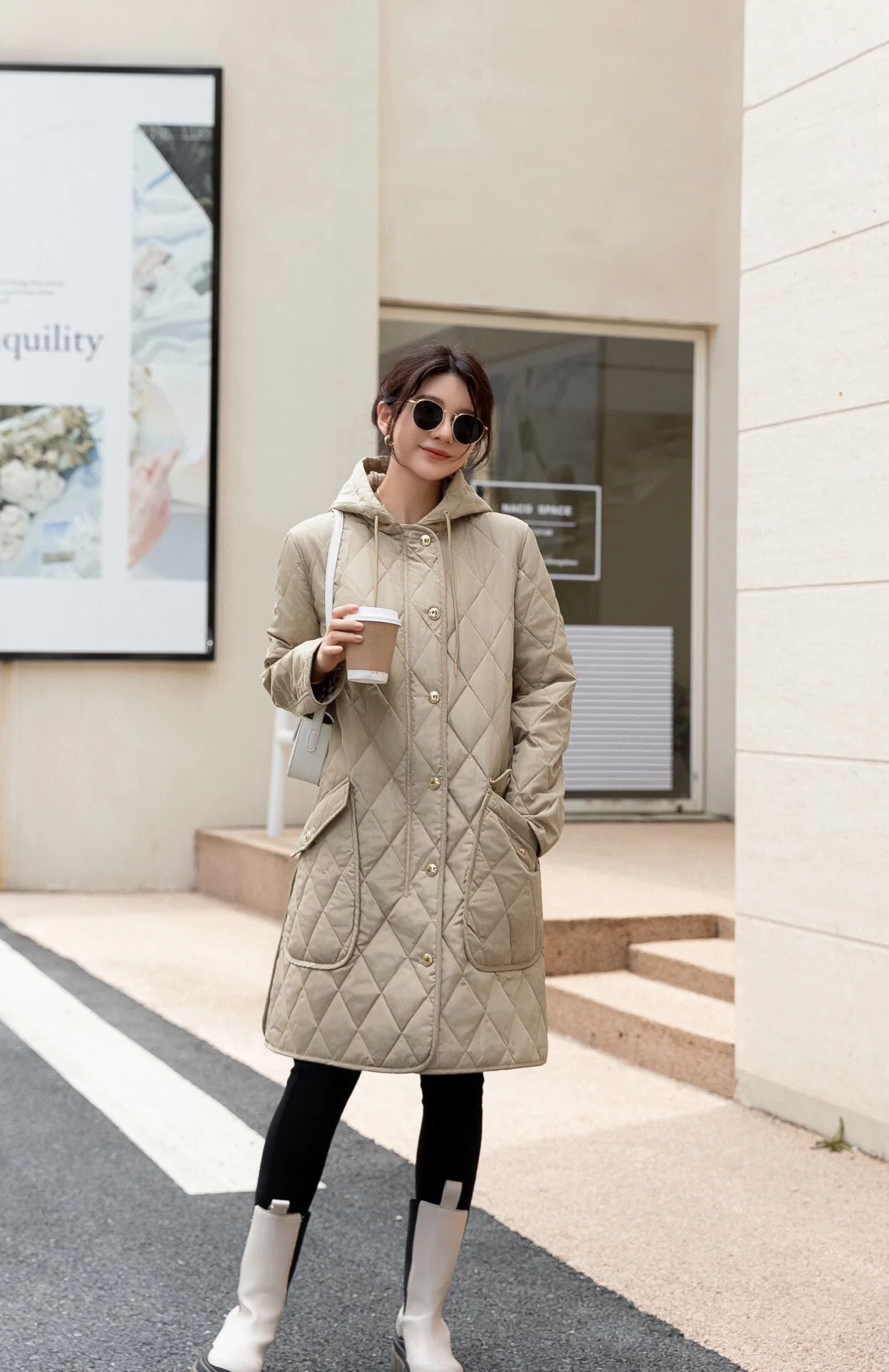 Women's Jackets And Down Jackets BURBERRY 17873181