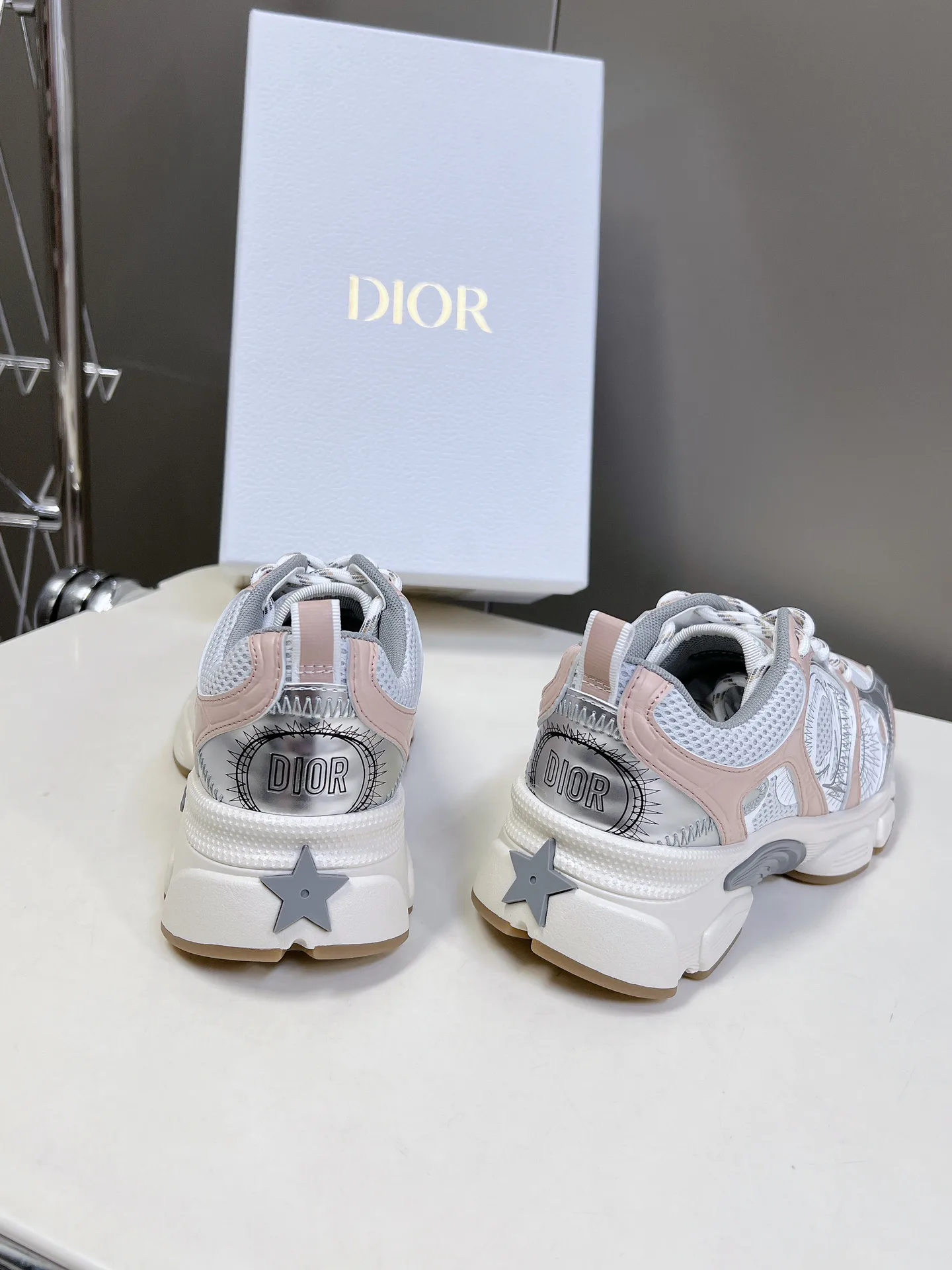 Women's Sneakers CHRISTIAN DIOR 17978175
