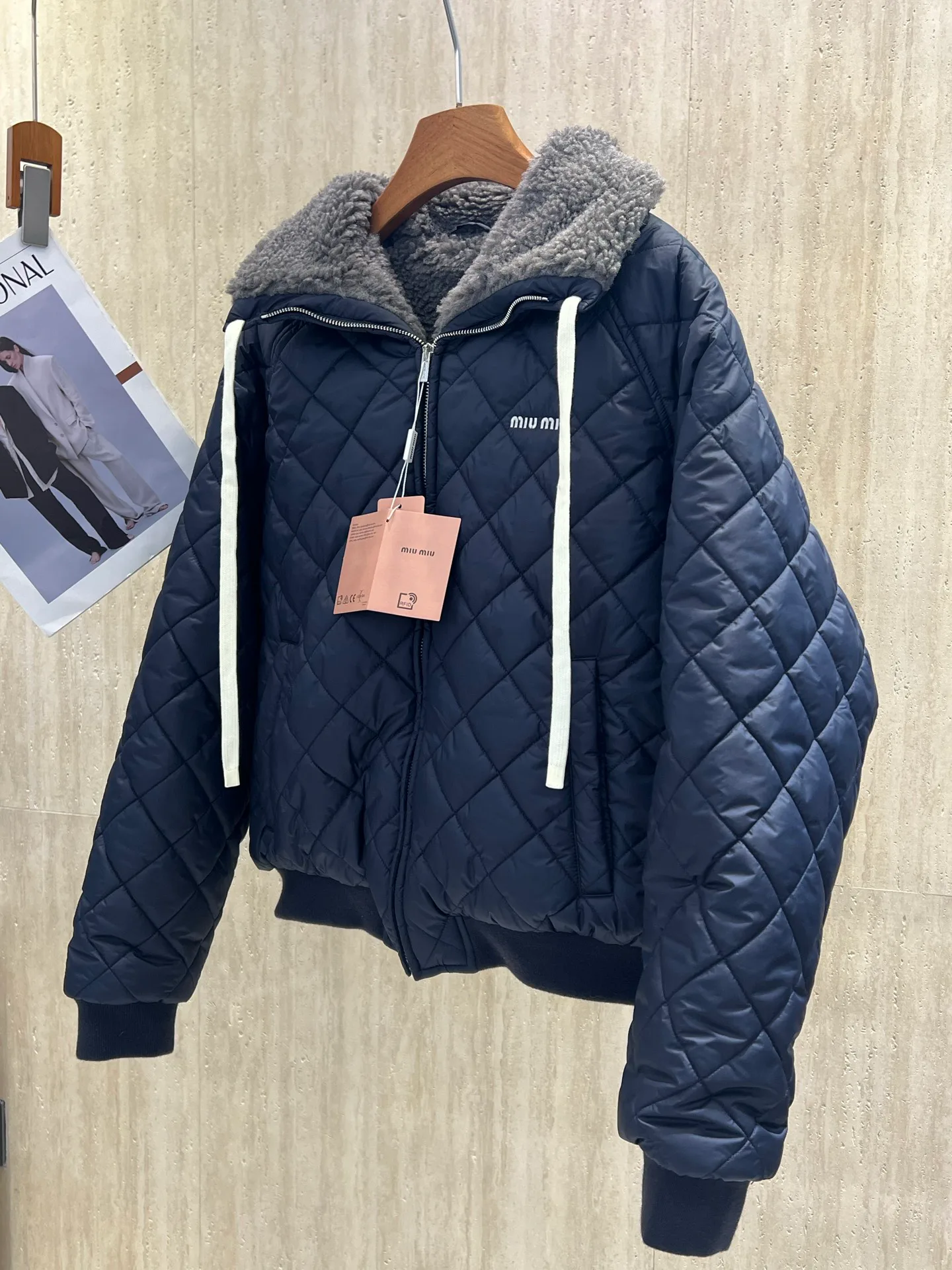 Куртки И Пуховики Мужские Miu Miu 18634346