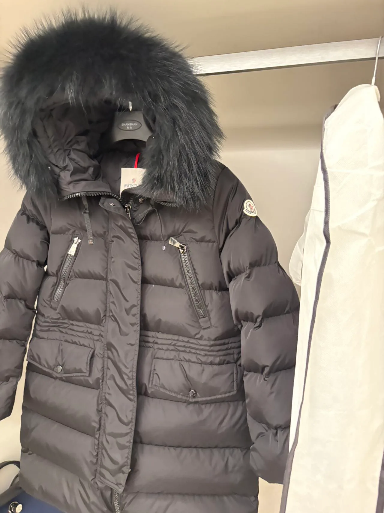 Men's Jackets And Down Jackets MONCLER 18383063