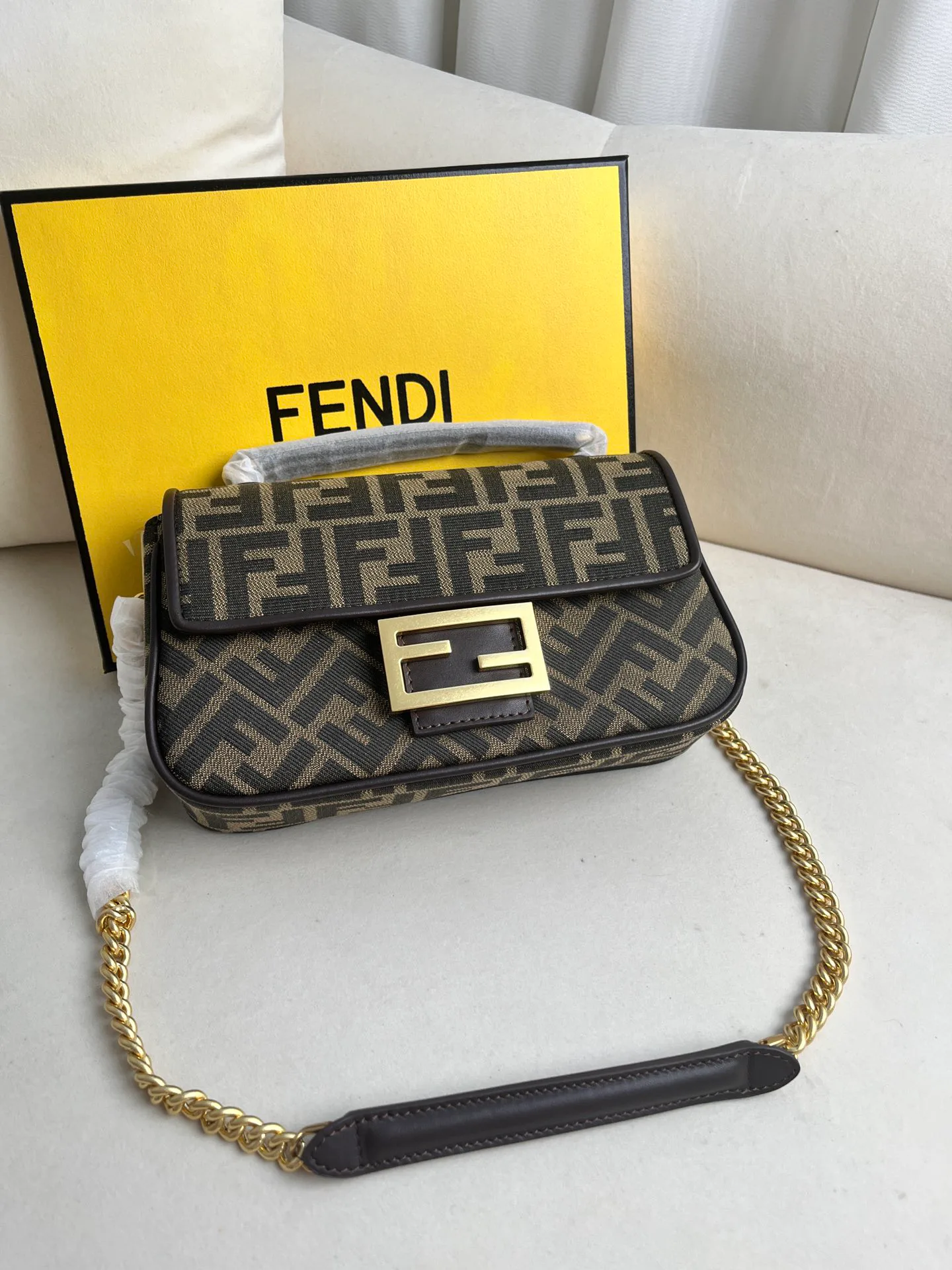 Women's Classic Handbags FENDI 17542201