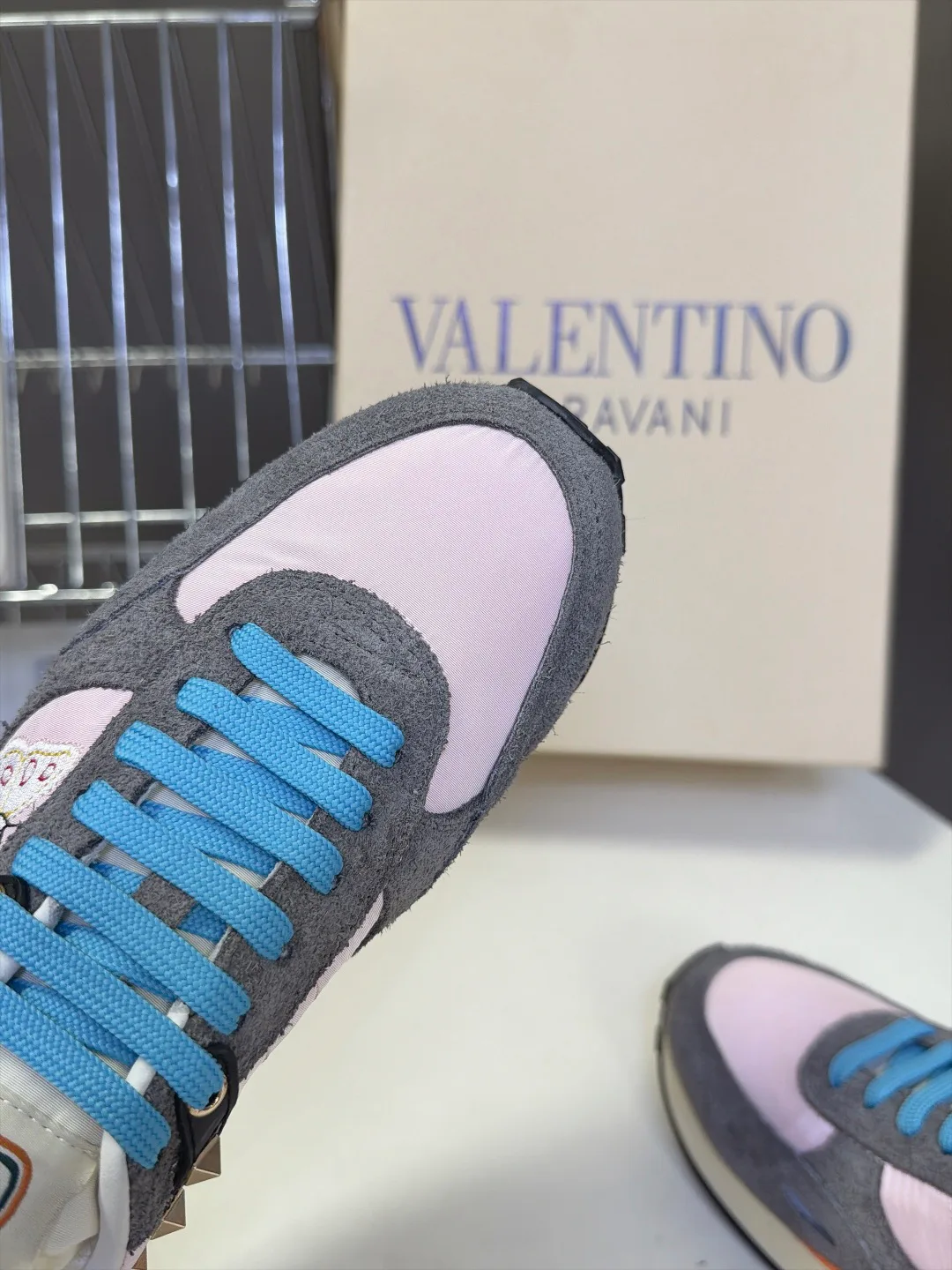 Women's Sneakers VALENTINO 17873148