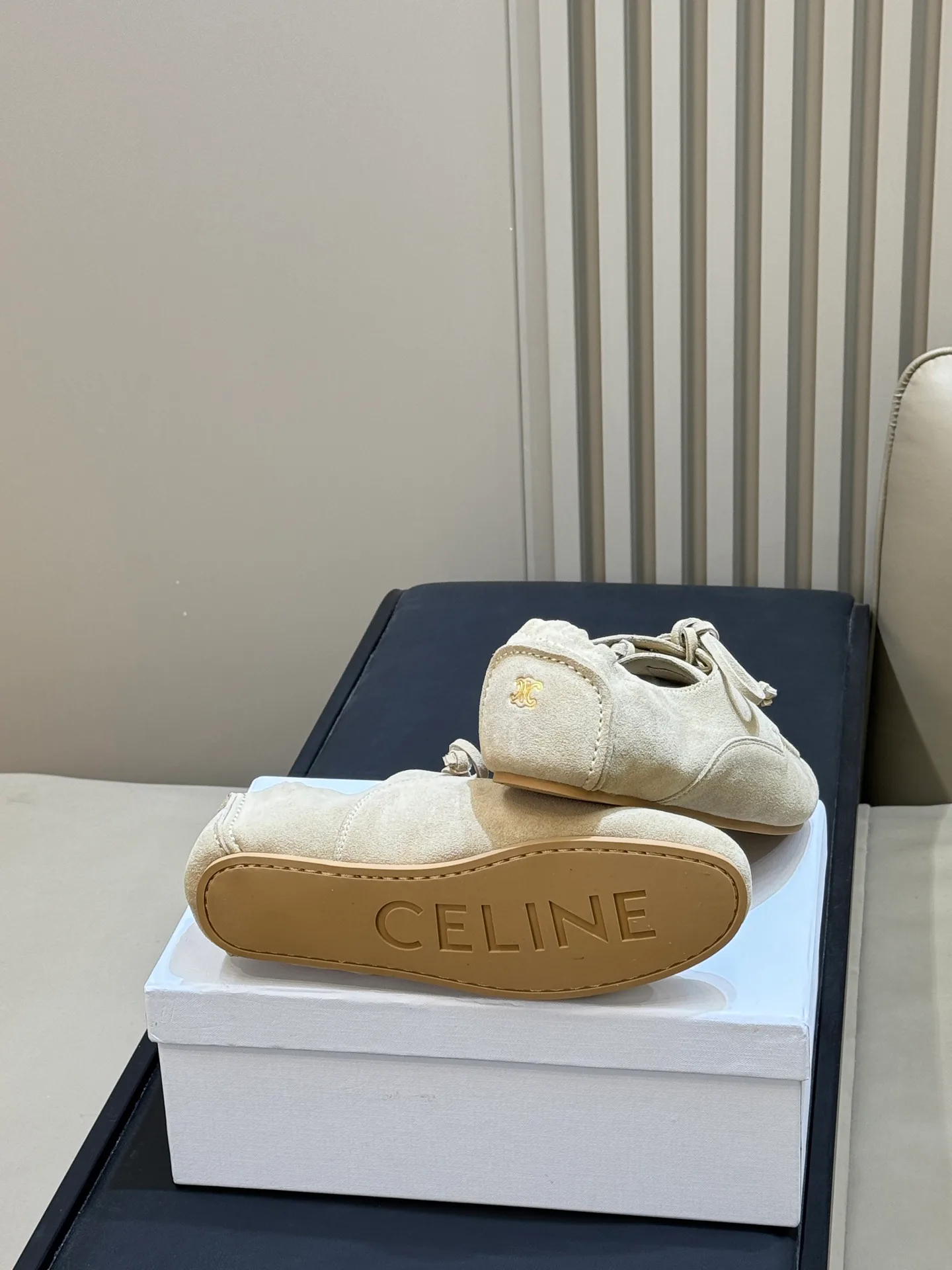Women's Loafers And Moccasins CELINE 18073383