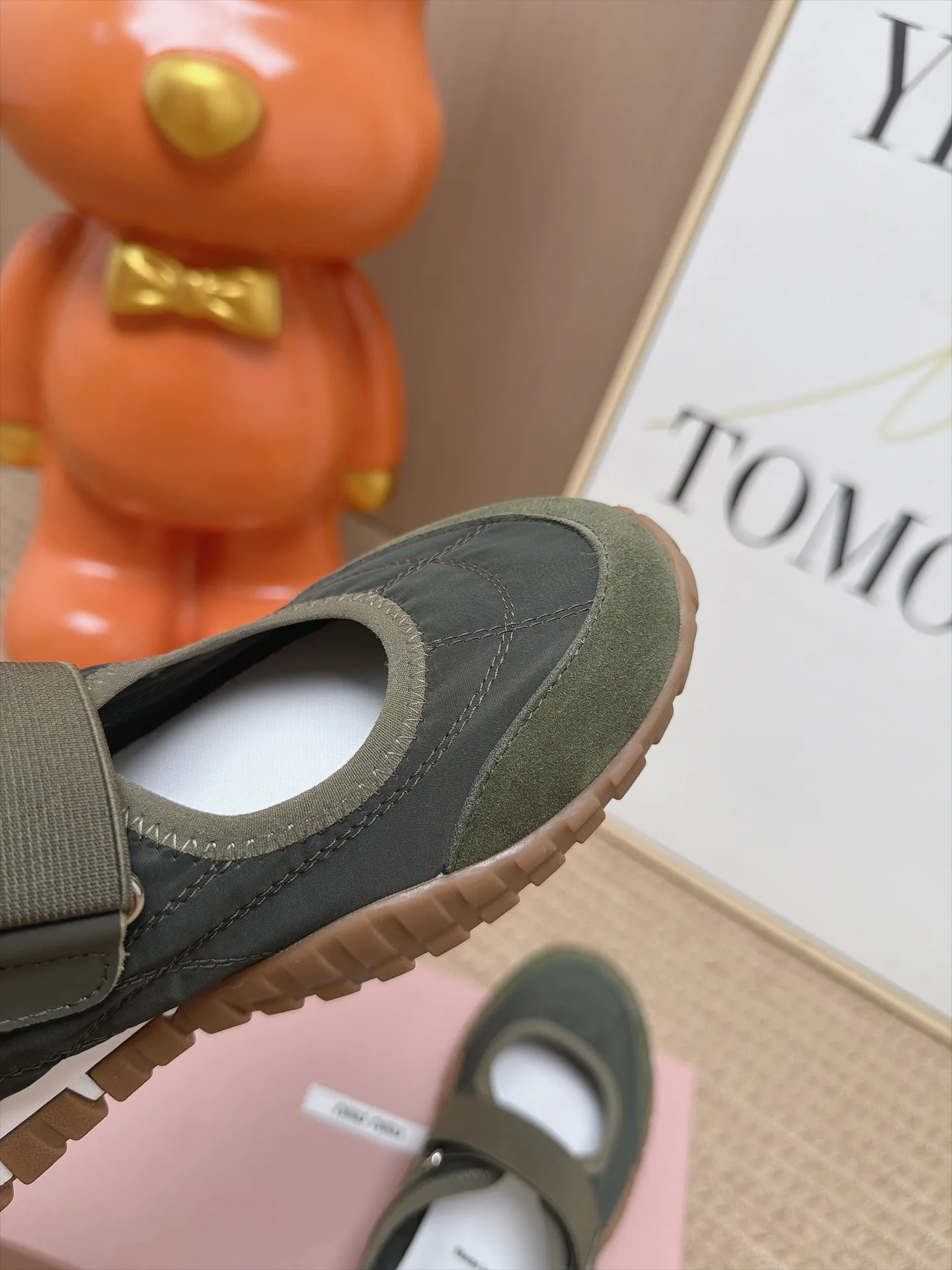 Women's Sneakers MIU MIU 18063021
