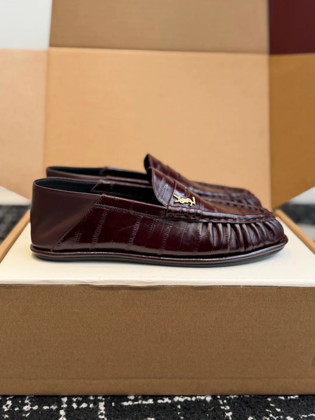 Women's Loafers And Moccasins SAINT LAURENT 18164545