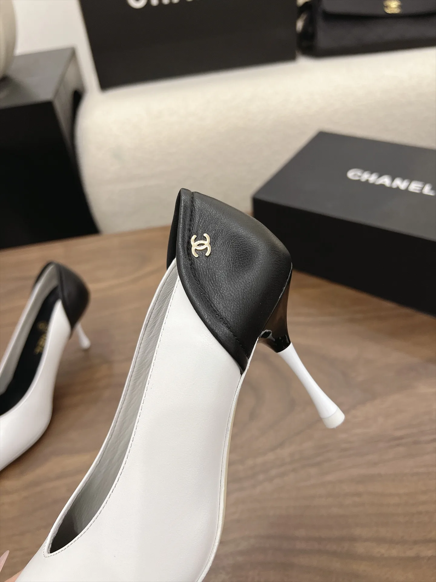 Women's Heels CHANEL 17804827