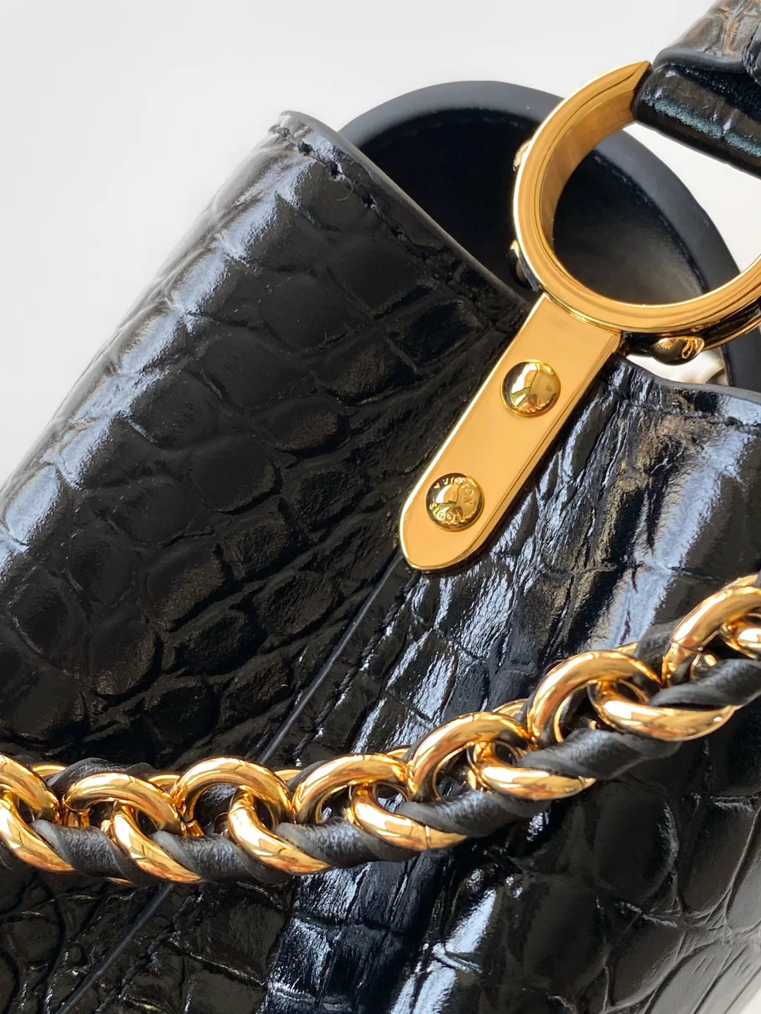 Women's Classic Handbags LOUIS VUITTON 18019350