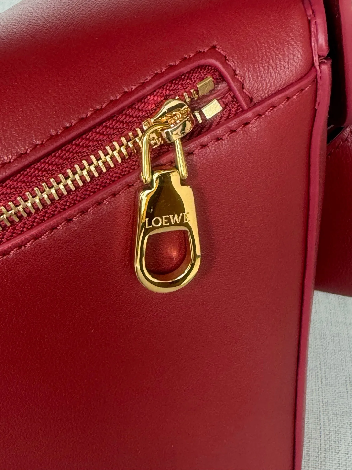 Women's Classic Handbags LOEWE 18434825