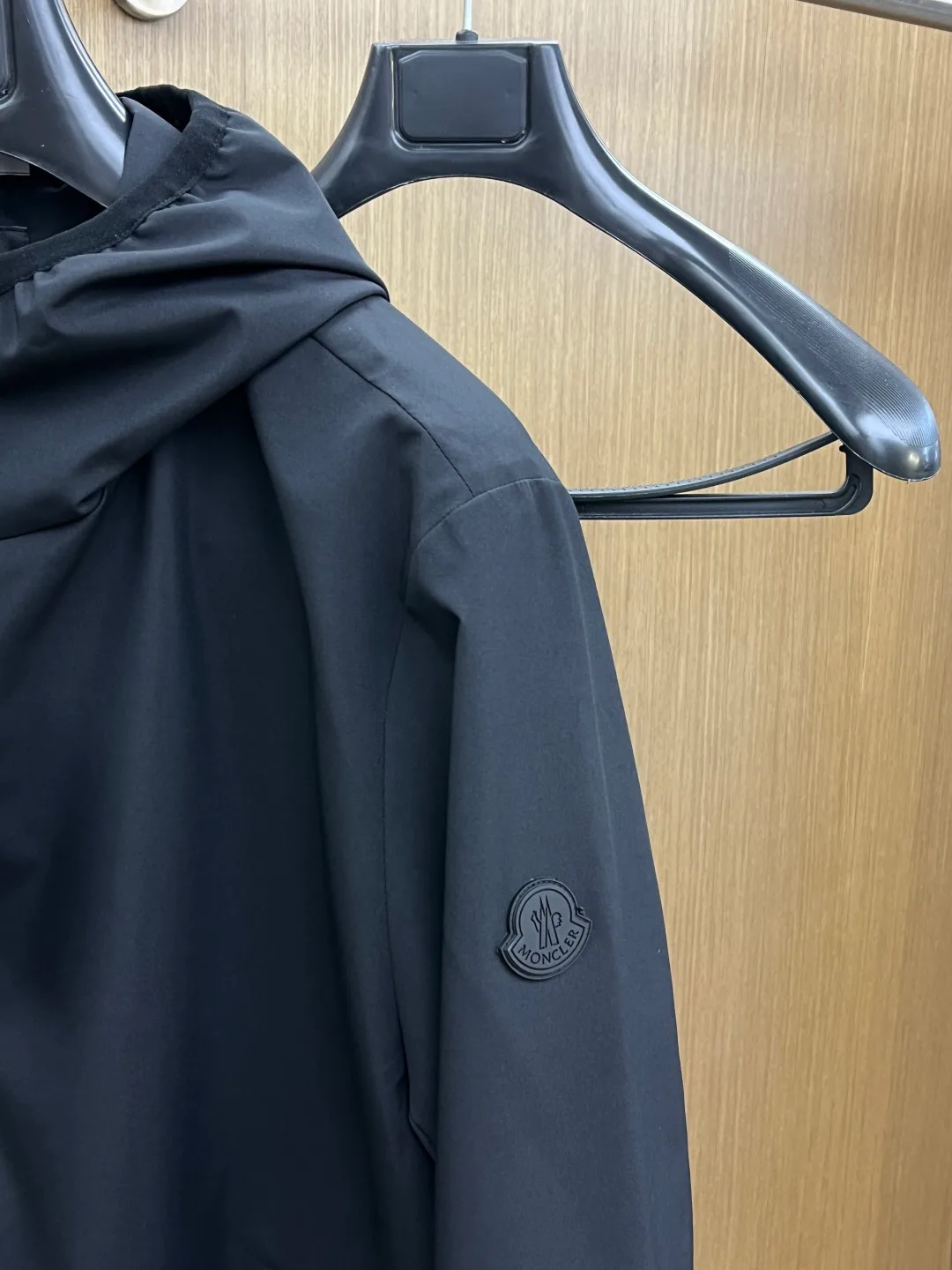 Men's Jackets And Down Jackets MONCLER 18244037