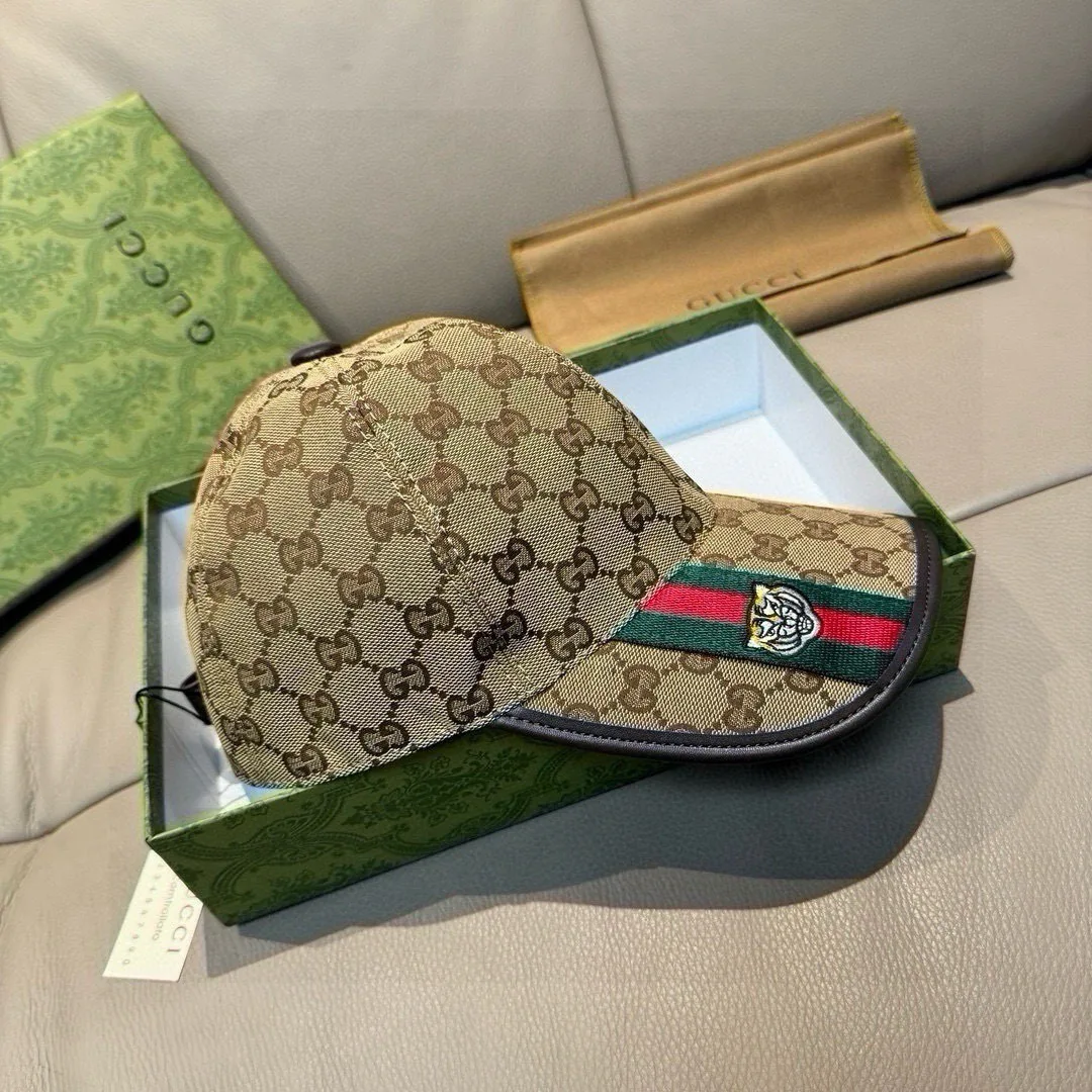 Hats GUCCI 18347093