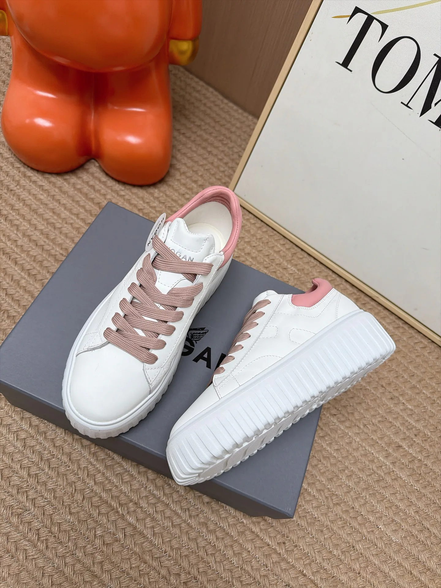 Women's Sneakers HOGAN 18239691