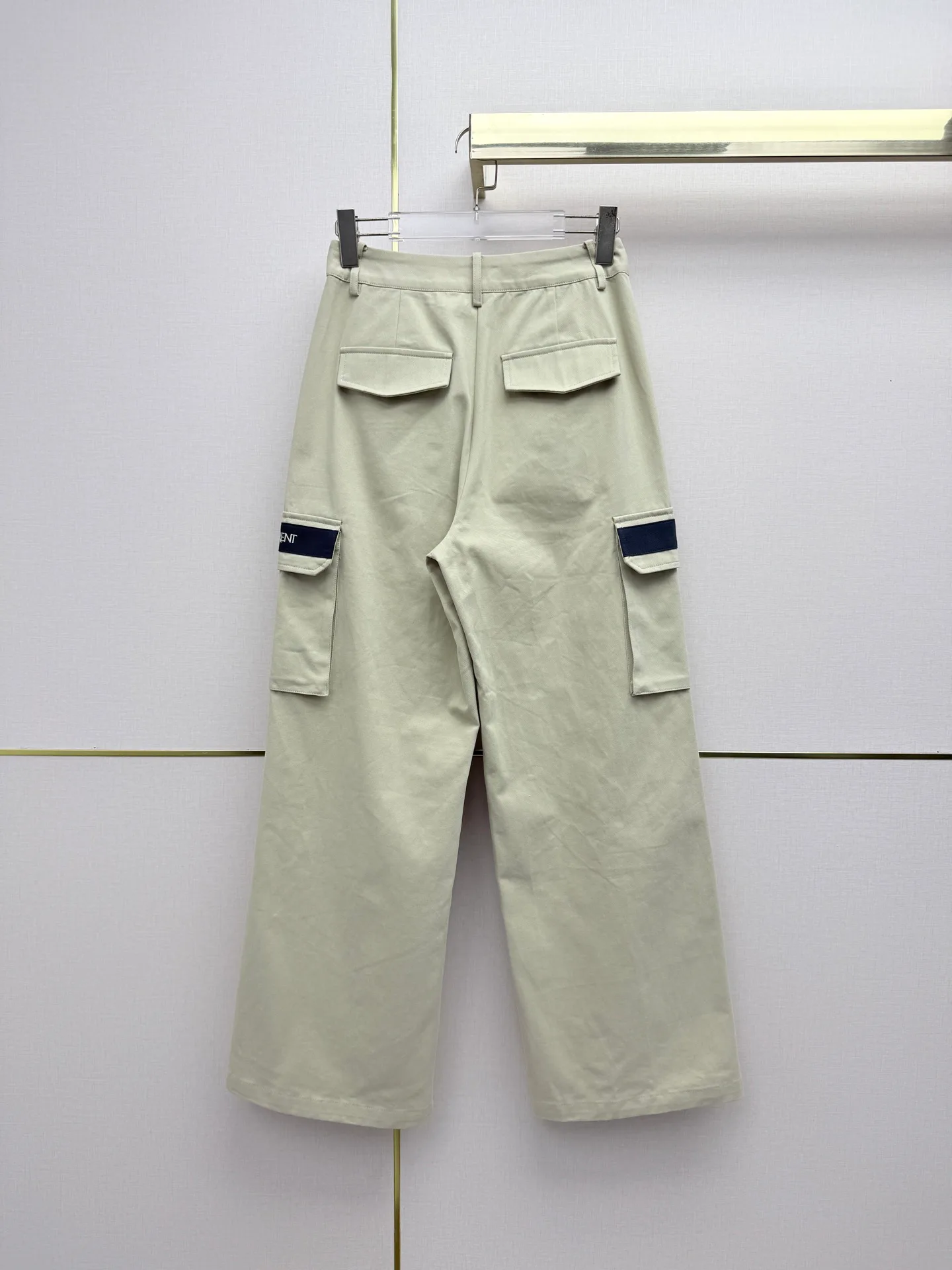 Women's Trousers SAINT LAURENT 17908331